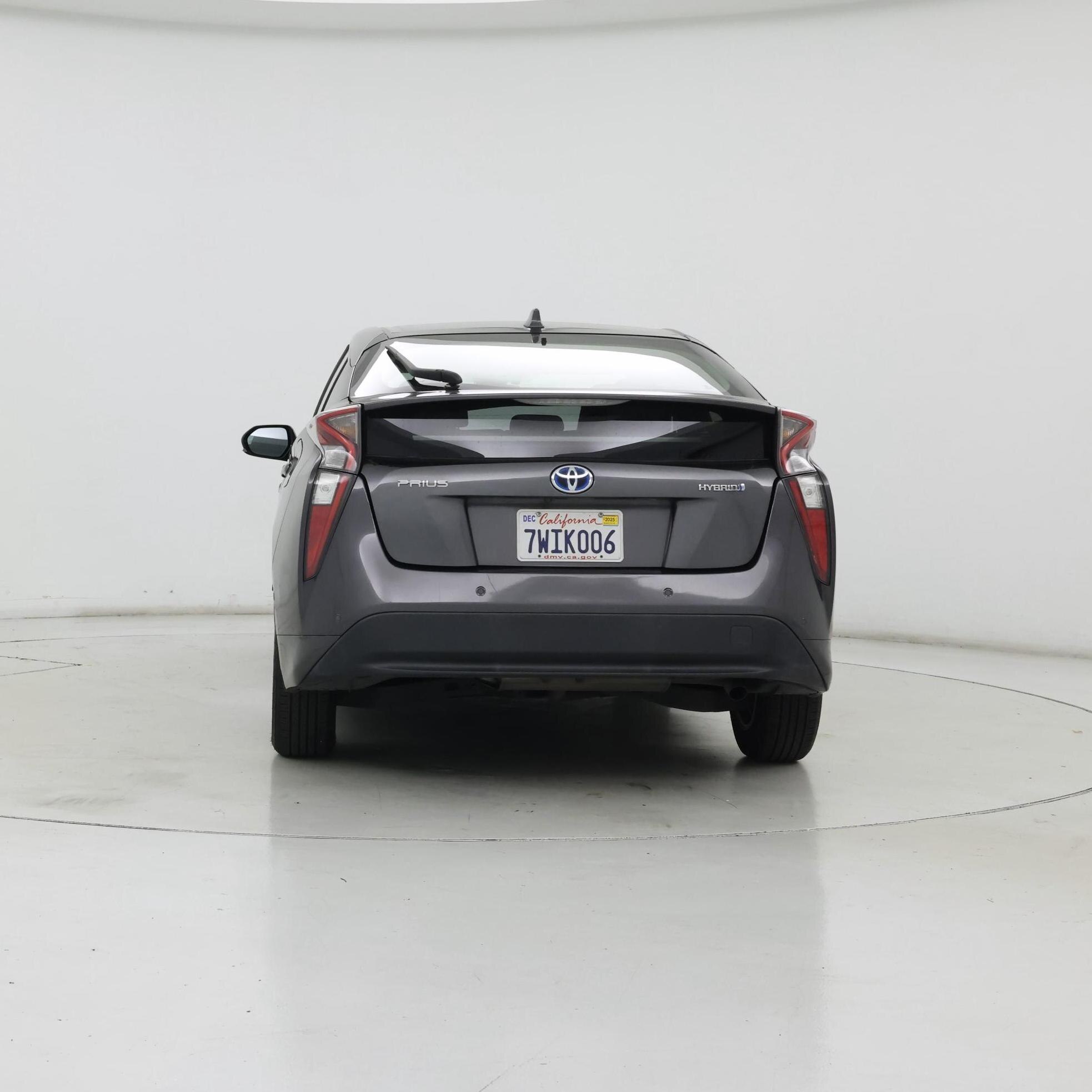 Thumbnail: 2016 Toyota Prius - 6