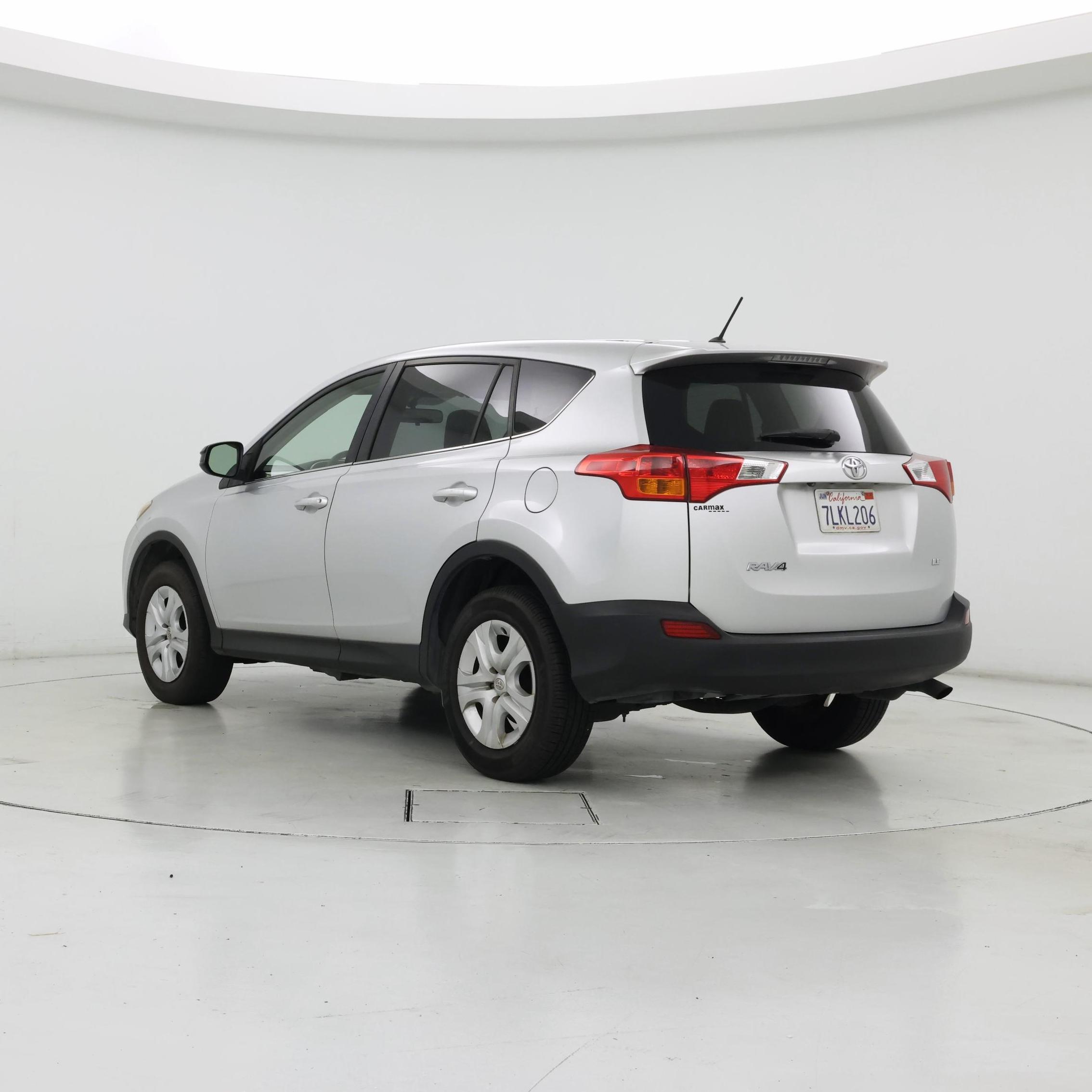 Thumbnail: 2015 Toyota RAV4 - 2