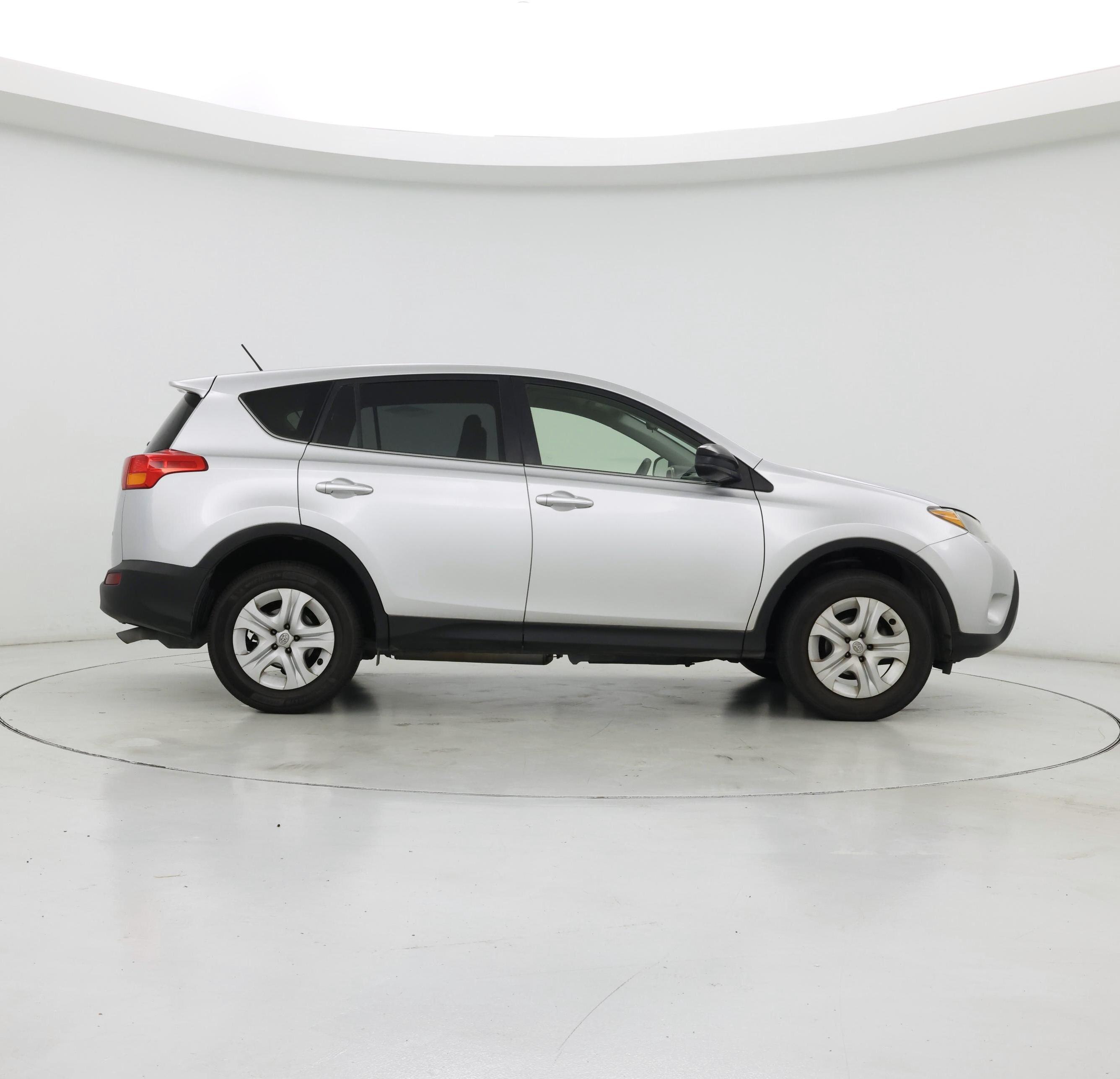 Thumbnail: 2015 Toyota RAV4 - 7