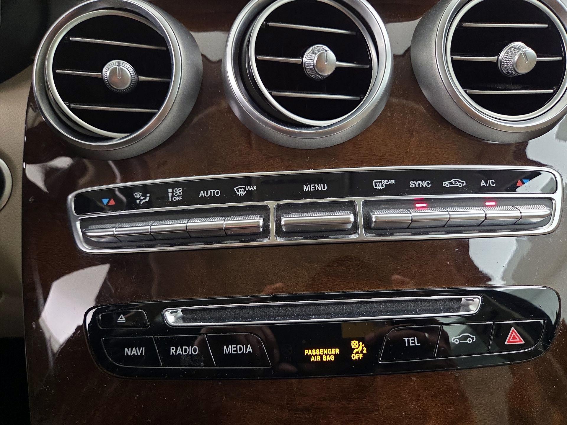 Thumbnail: 2019 Mercedes-Benz GLC - 16