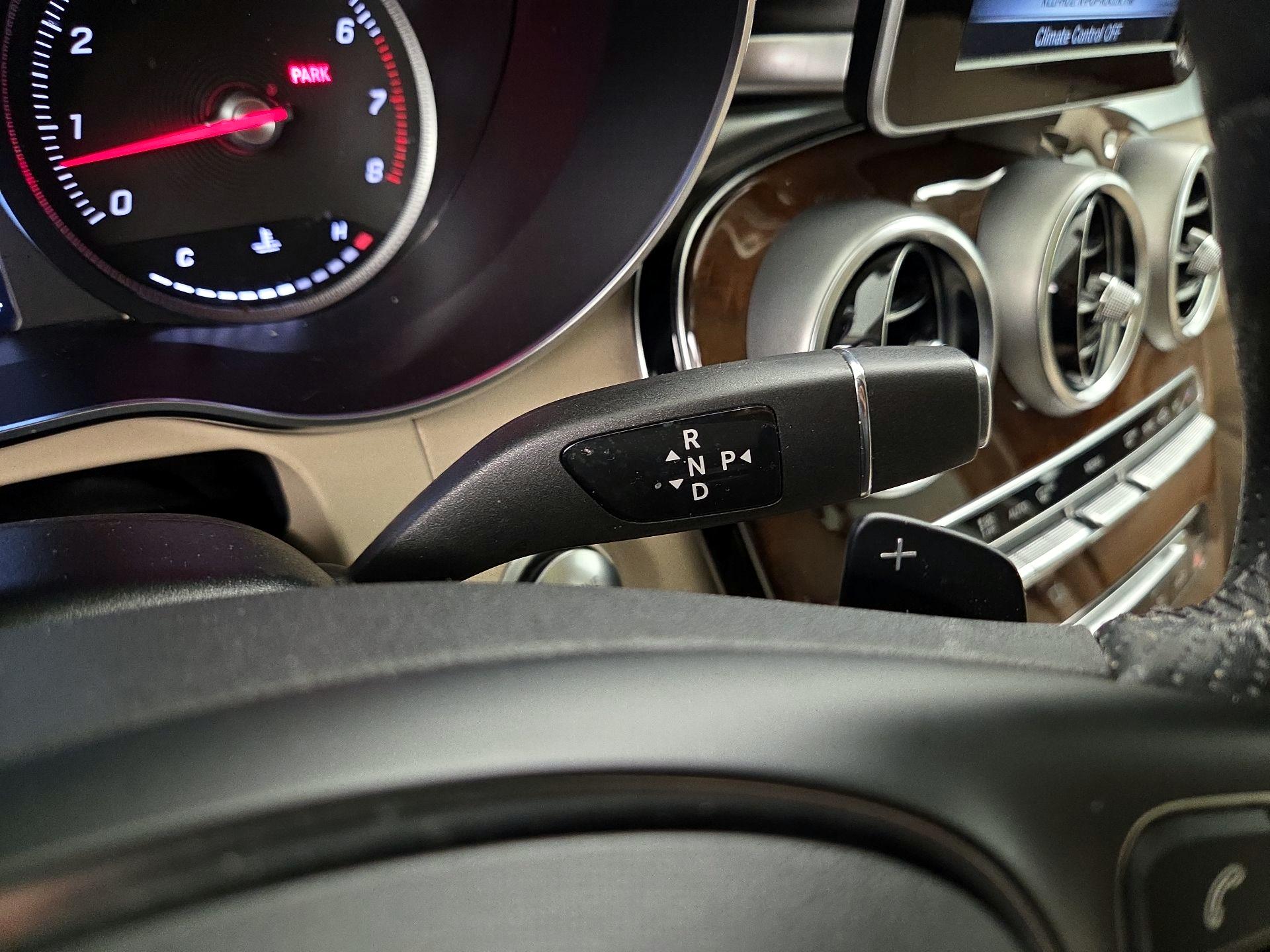 Thumbnail: 2019 Mercedes-Benz GLC - 17