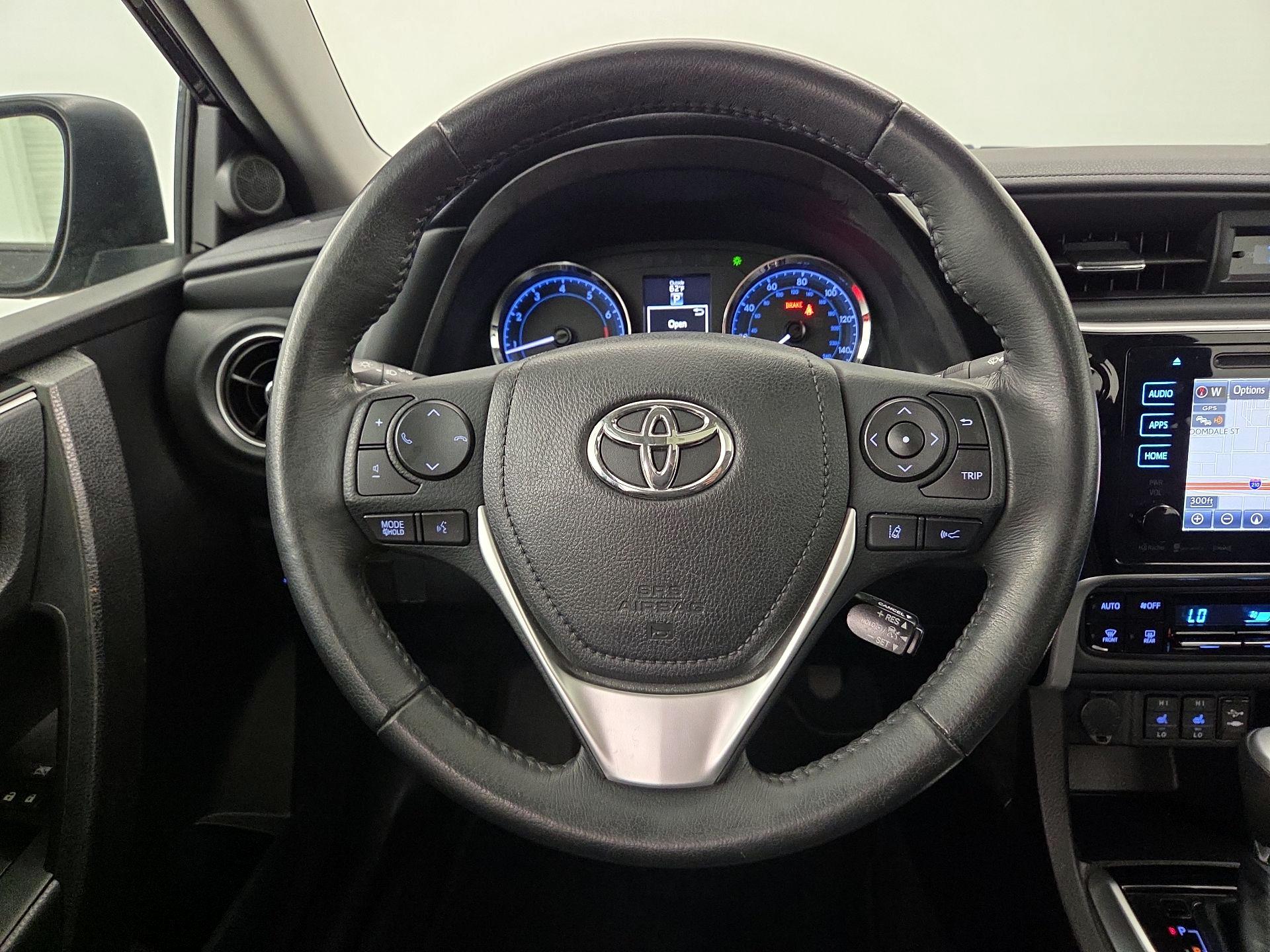 Thumbnail: 2019 Toyota Corolla - 10