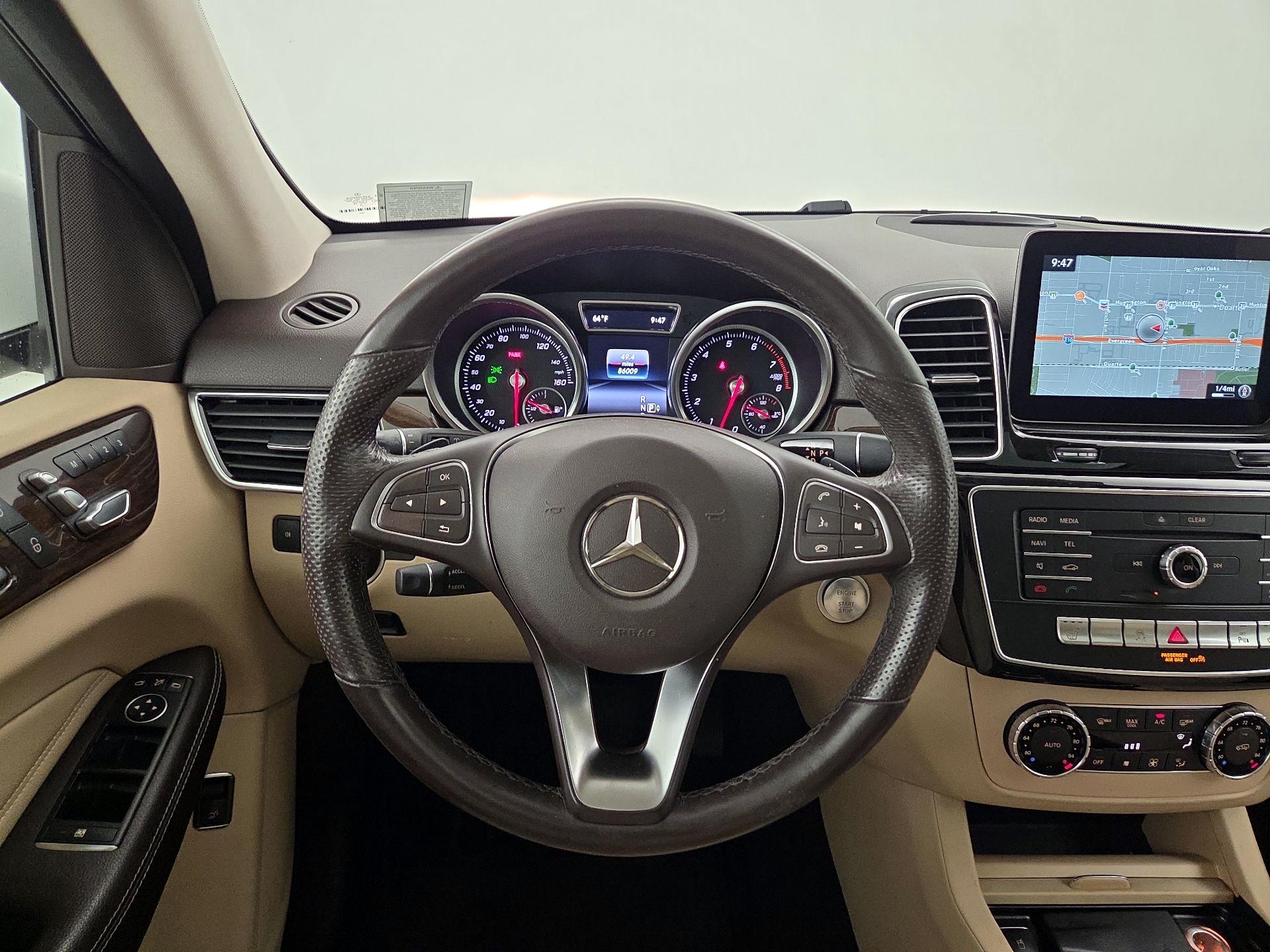 Thumbnail: 2016 Mercedes-Benz GLE - 10