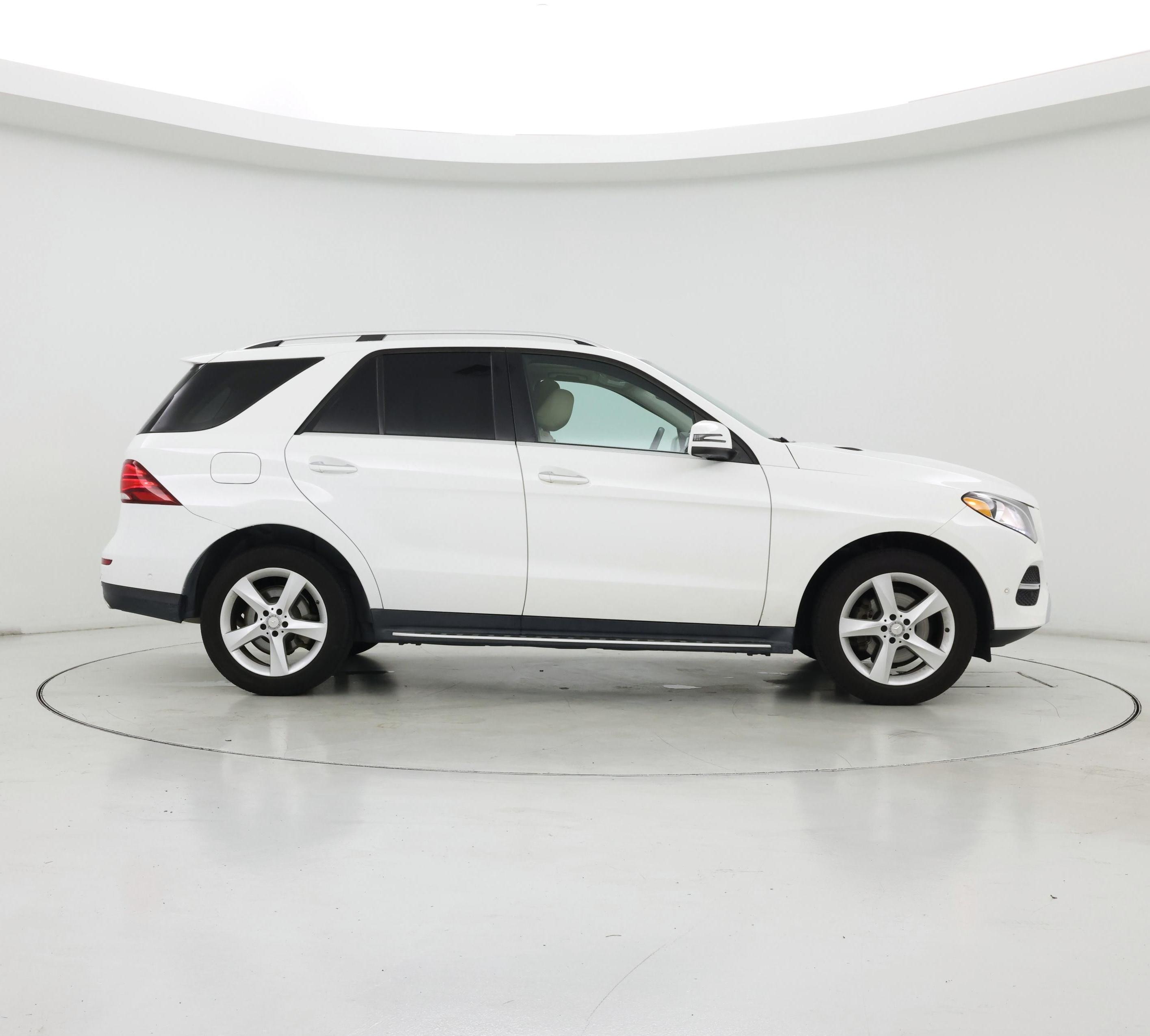 Thumbnail: 2016 Mercedes-Benz GLE - 7