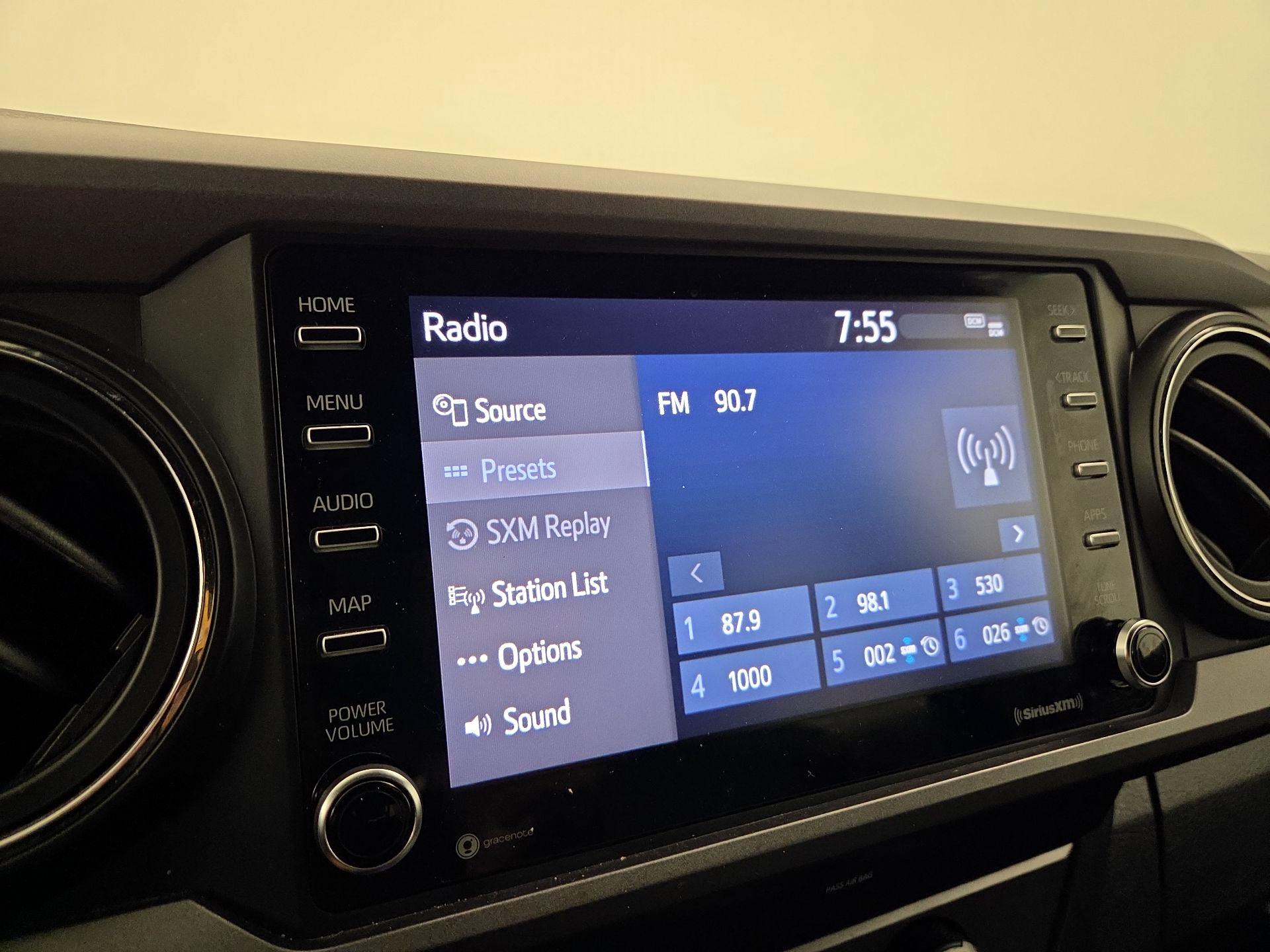 Thumbnail: 2020 Toyota Tacoma - 15