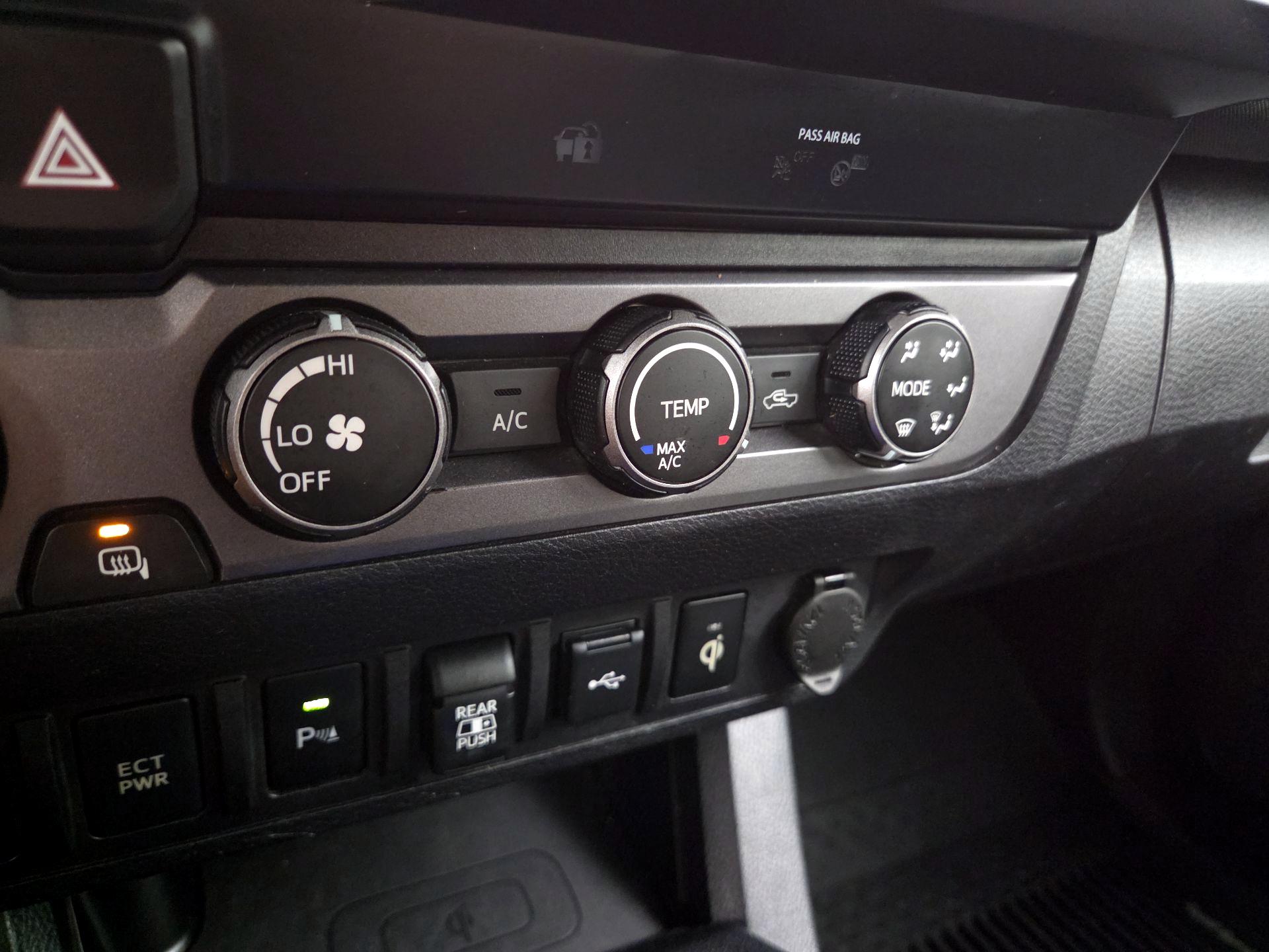 Thumbnail: 2020 Toyota Tacoma - 16