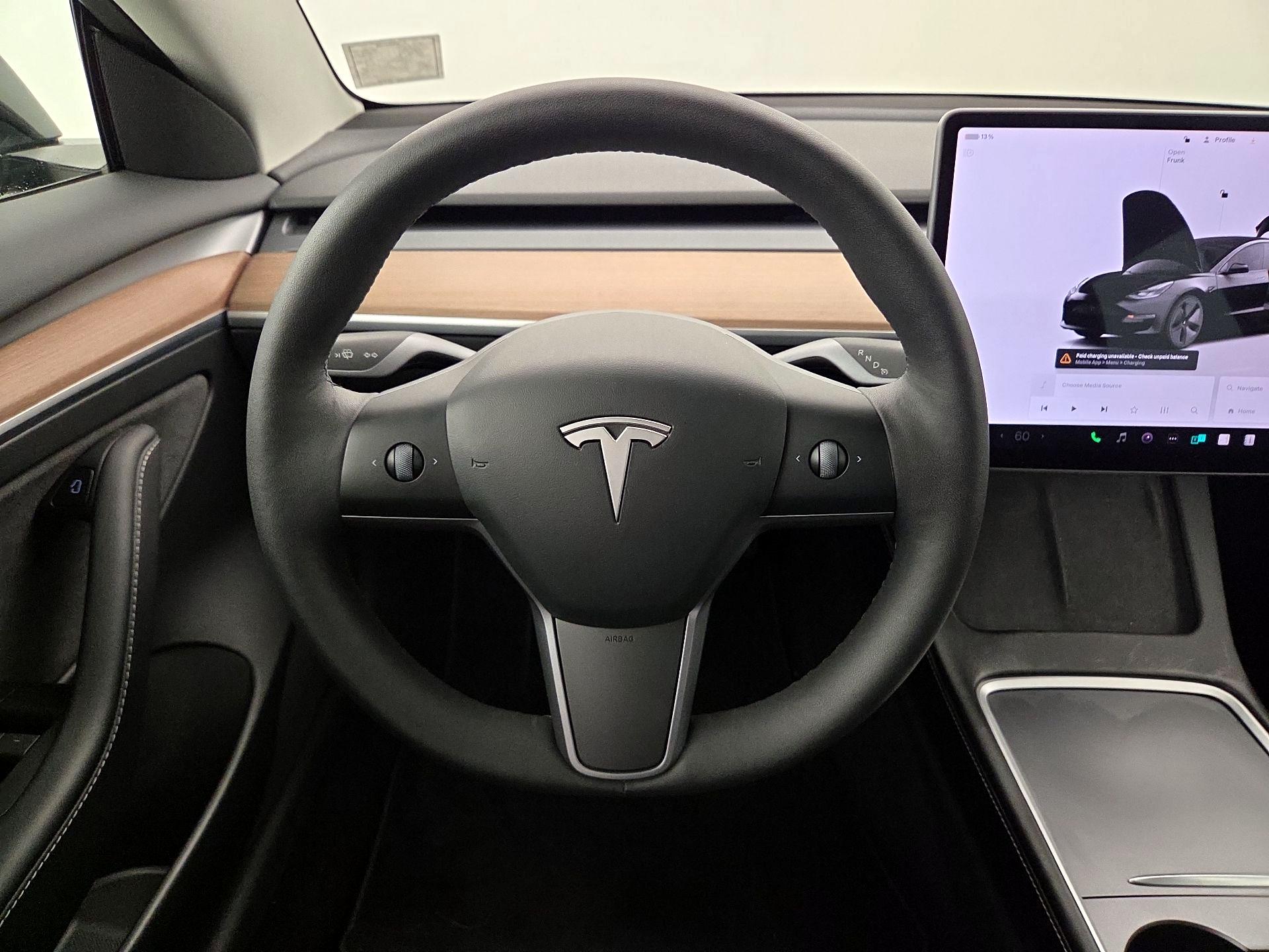 Thumbnail: 2023 Tesla Model 3 - 10