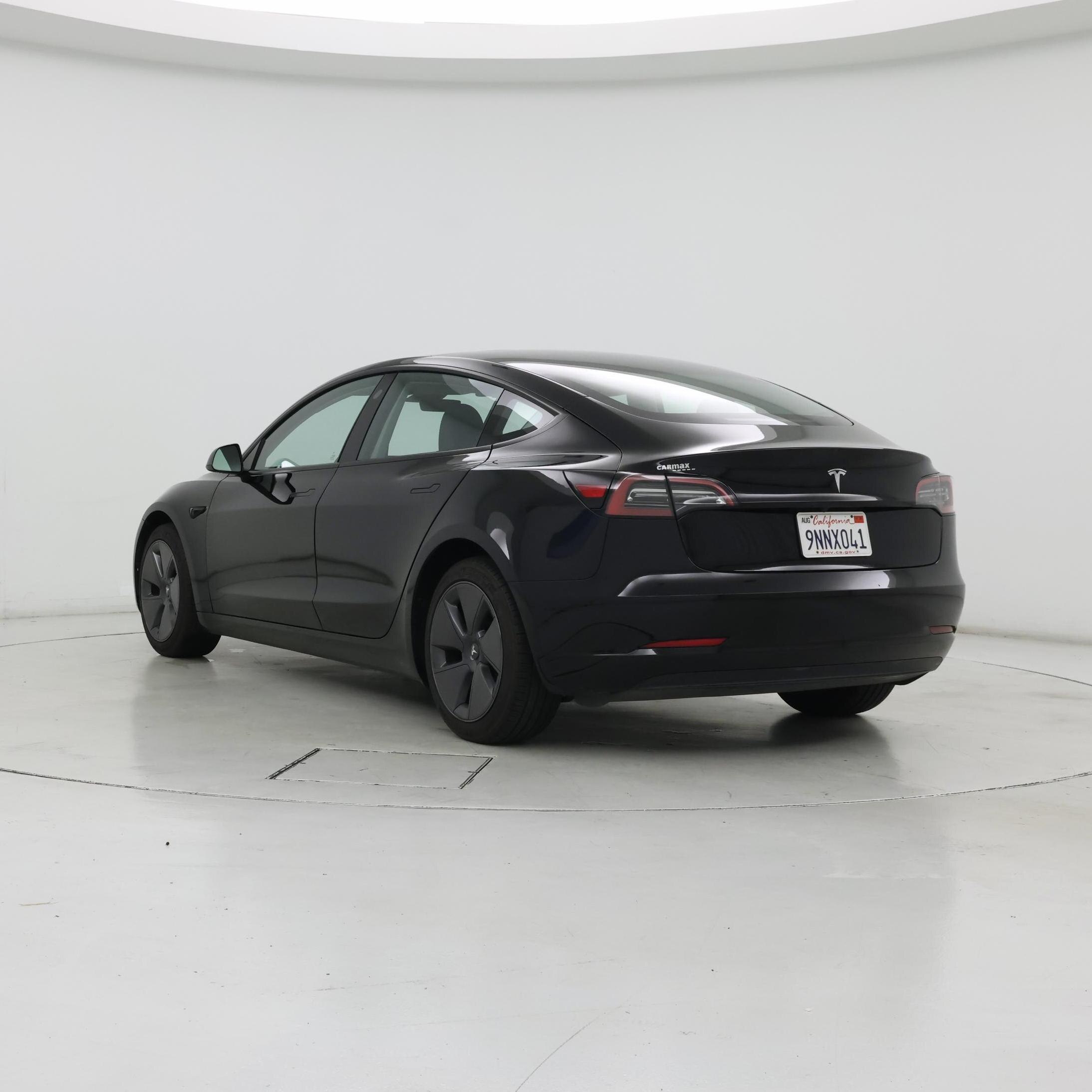 Thumbnail: 2023 Tesla Model 3 - 2