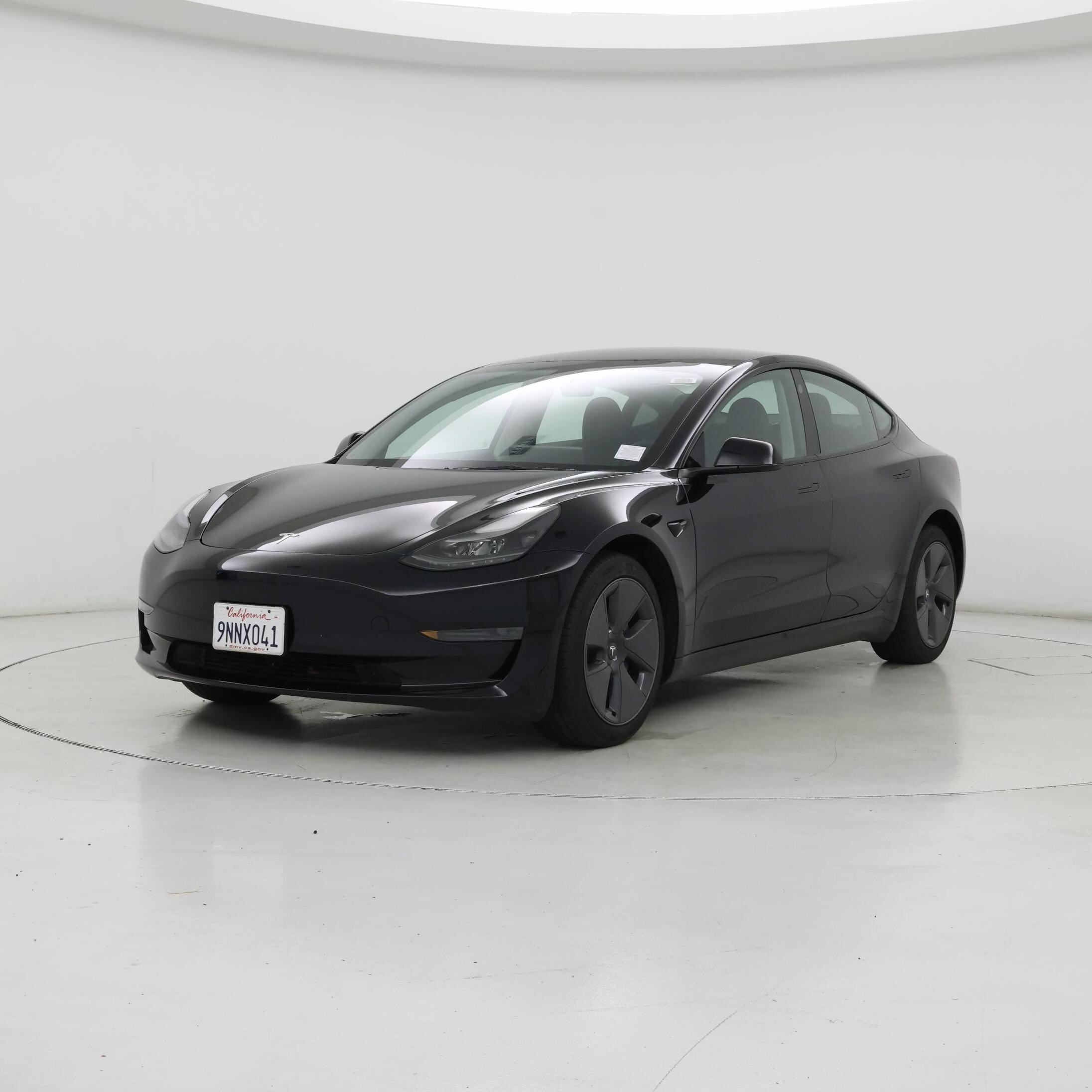 Thumbnail: 2023 Tesla Model 3 - 4