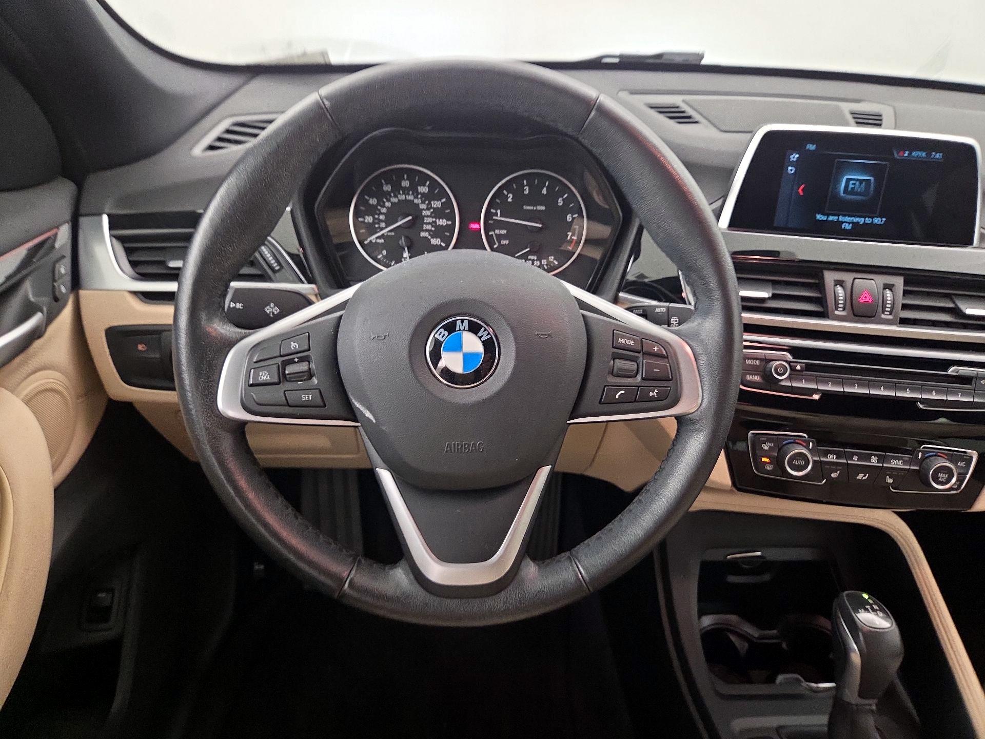 Thumbnail: 2018 BMW X1 - 10