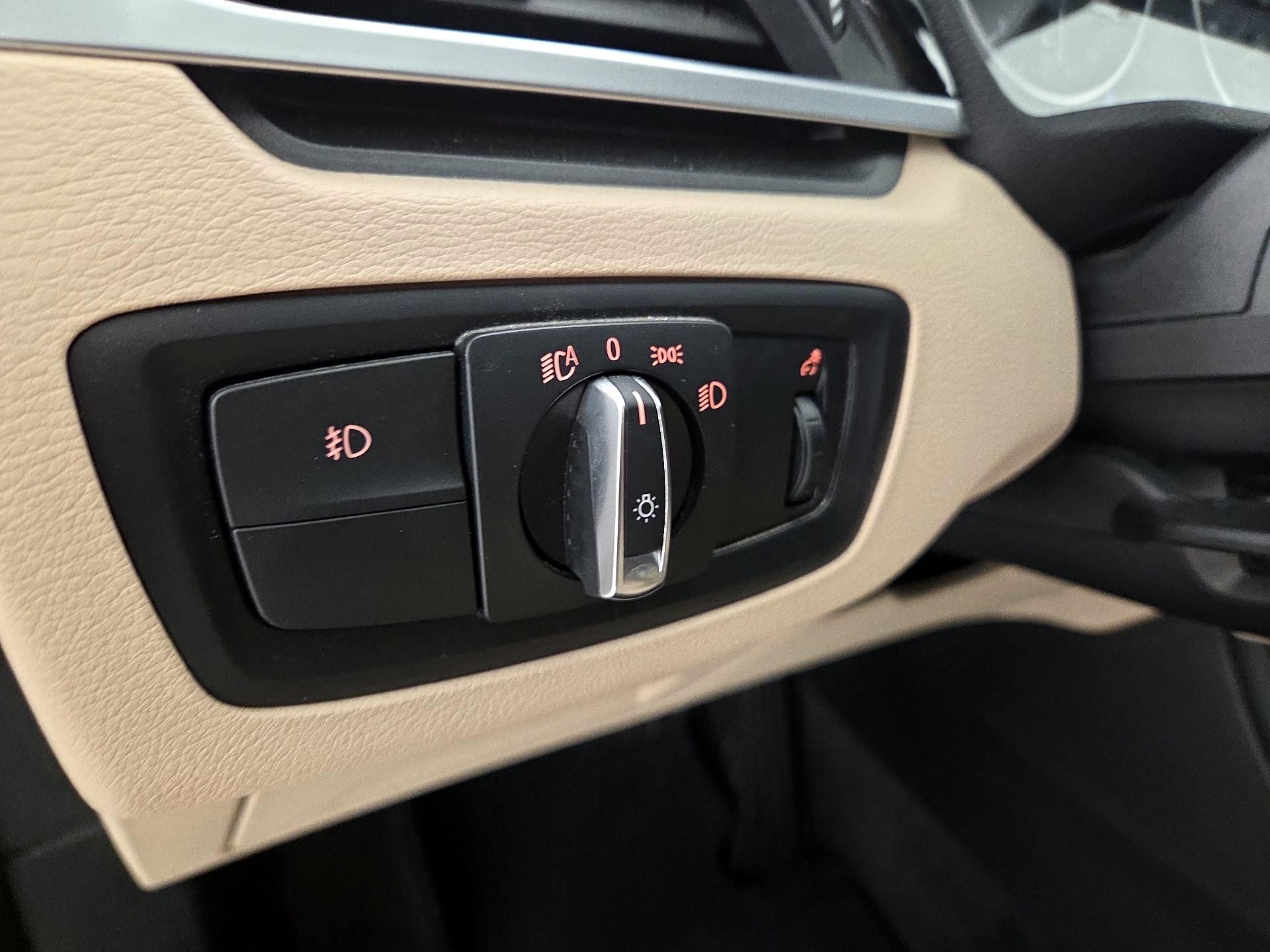 Thumbnail: 2018 BMW X1 - 13