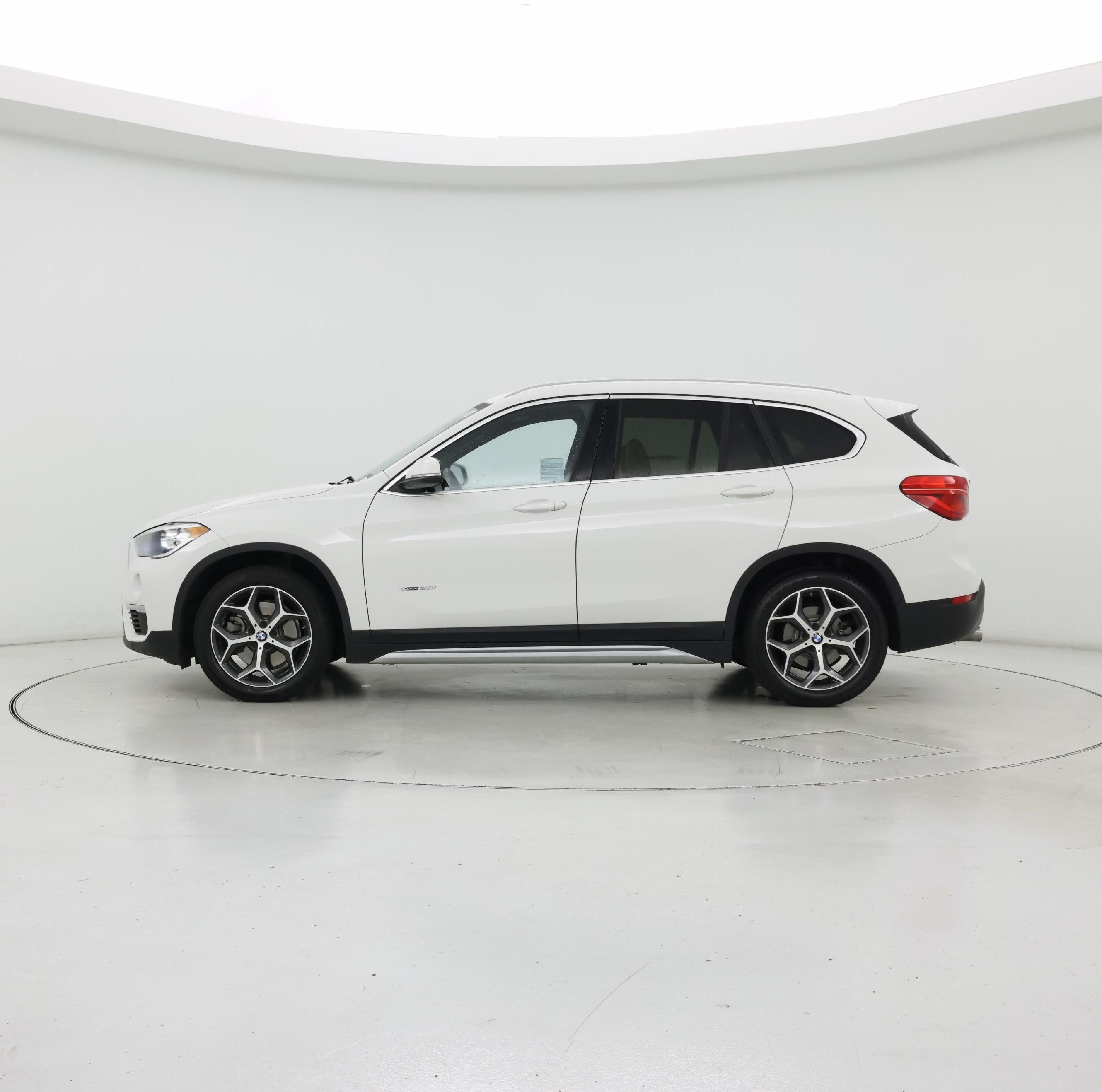 Thumbnail: 2018 BMW X1 - 3