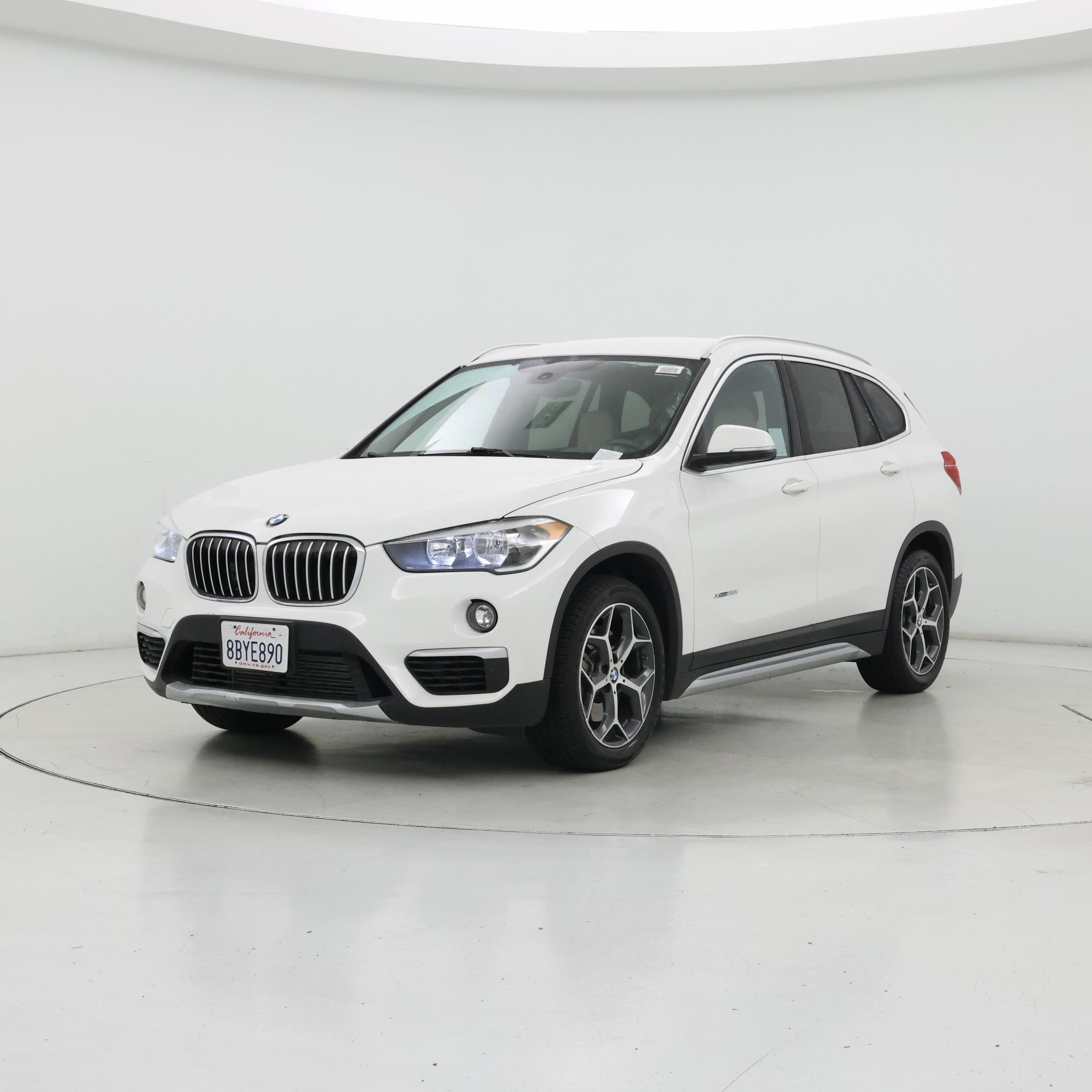 Thumbnail: 2018 BMW X1 - 4
