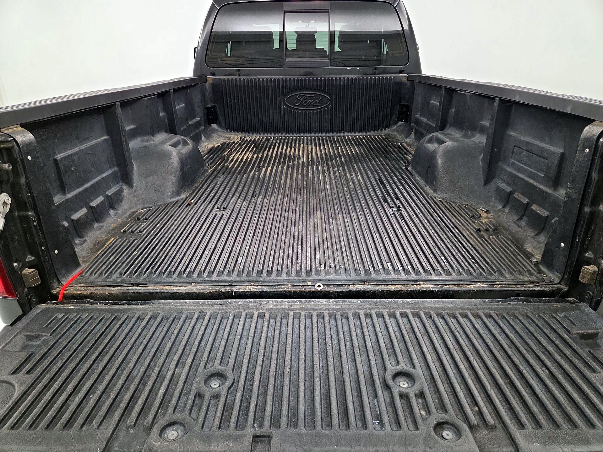 Thumbnail: 2015 Ford F-250 - 20