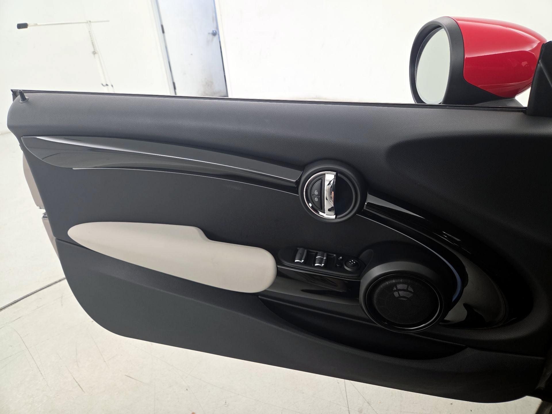 Thumbnail: 2023 MINI Cooper - 12