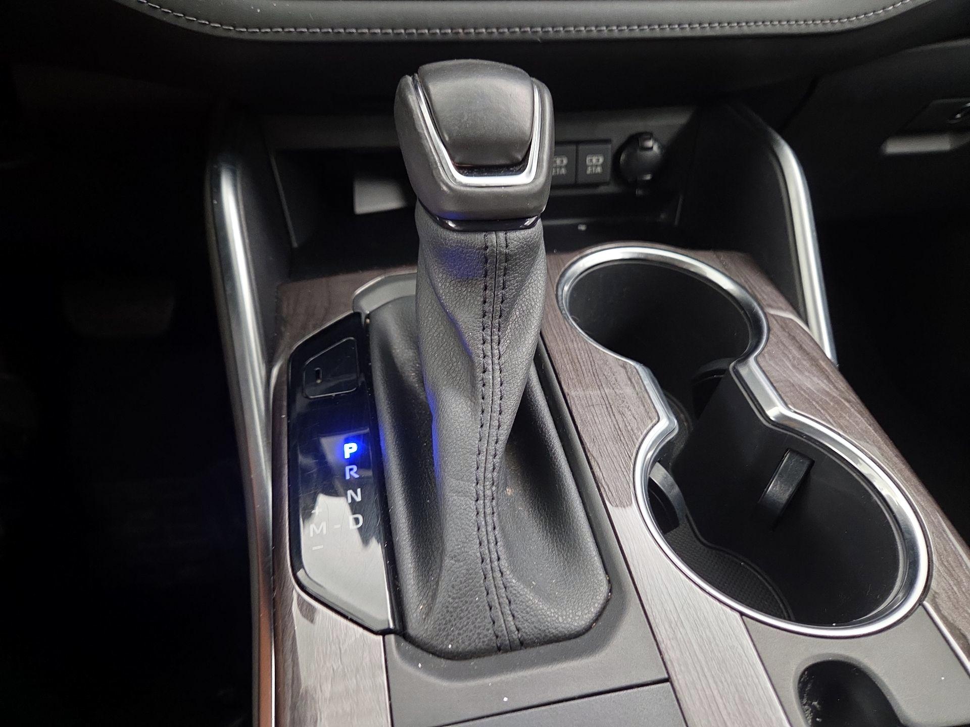 Thumbnail: 2021 Toyota Highlander - 18