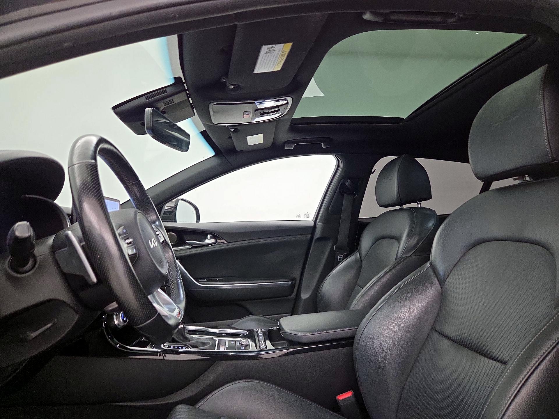 Thumbnail: 2022 Kia Stinger - 20