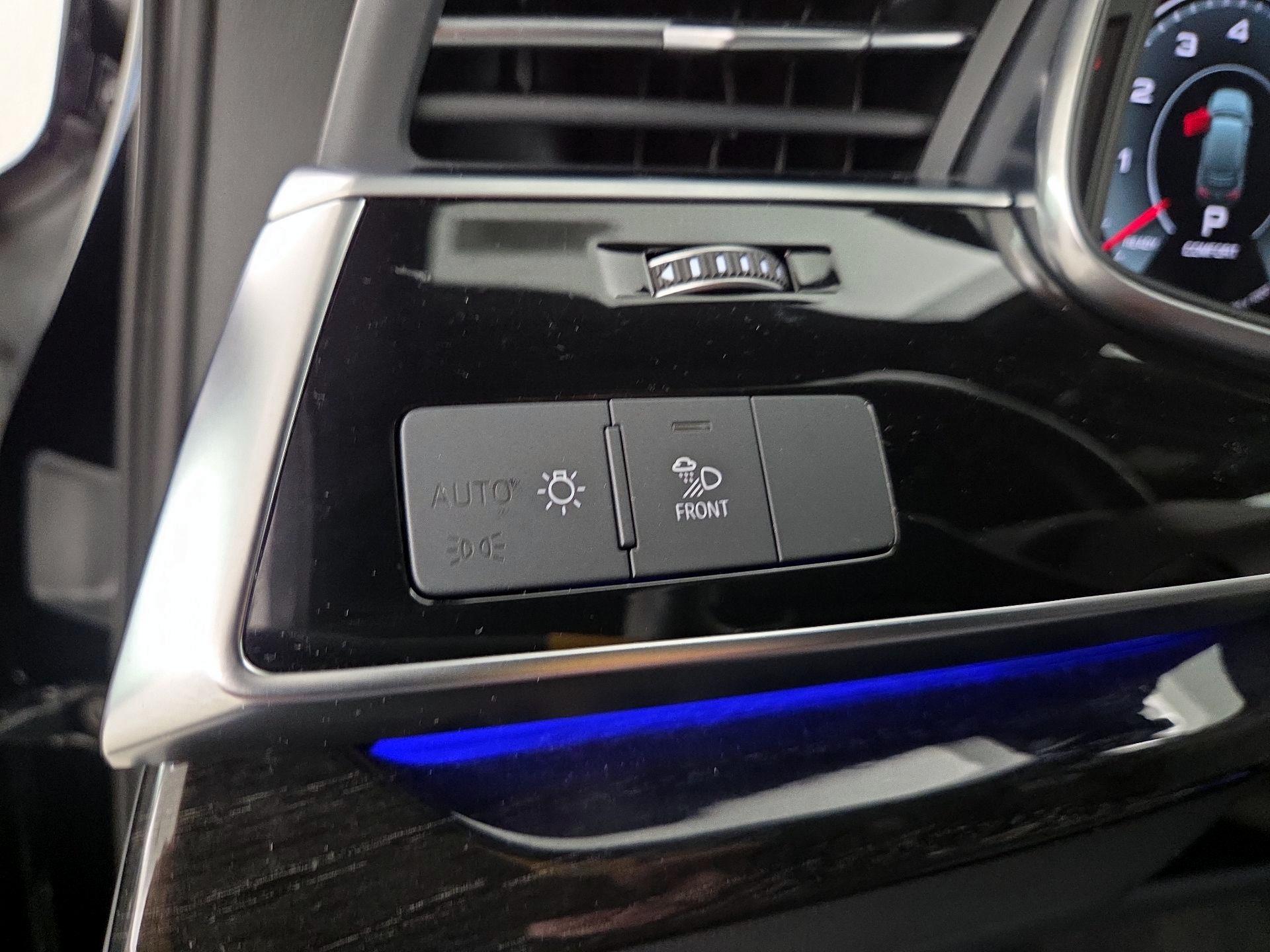 Thumbnail: 2022 Audi Q7 - 13