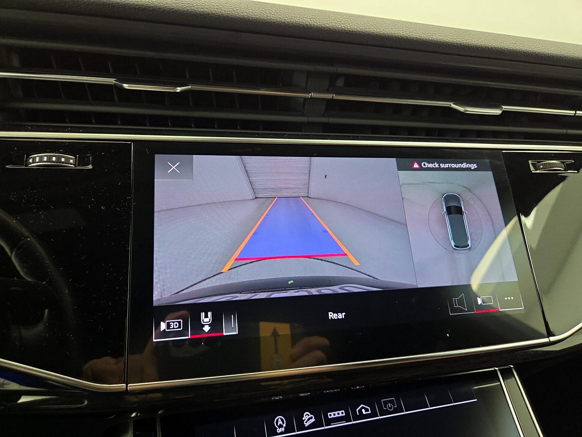 Thumbnail: 2022 Audi Q7 - 15