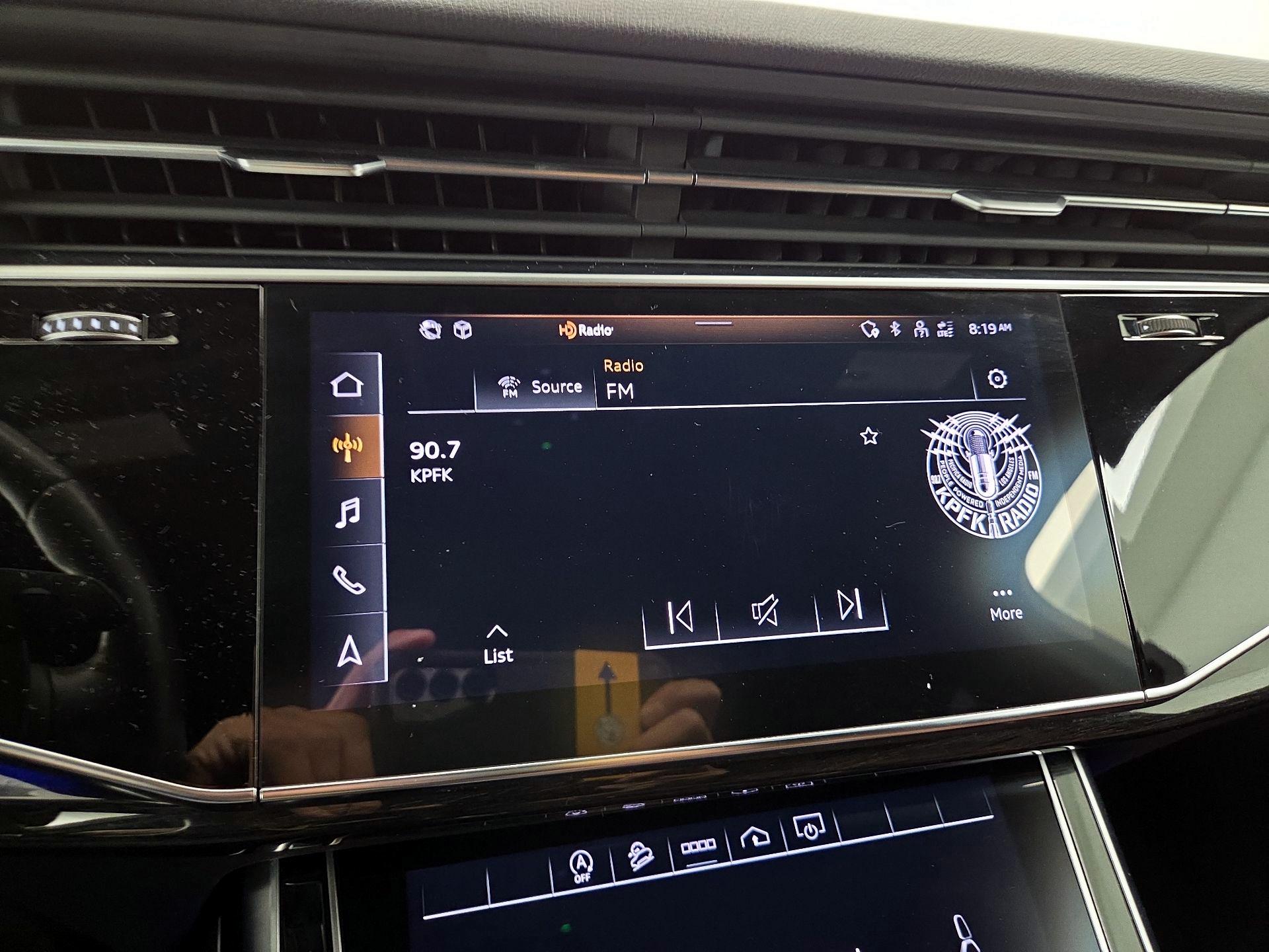 Thumbnail: 2022 Audi Q7 - 16