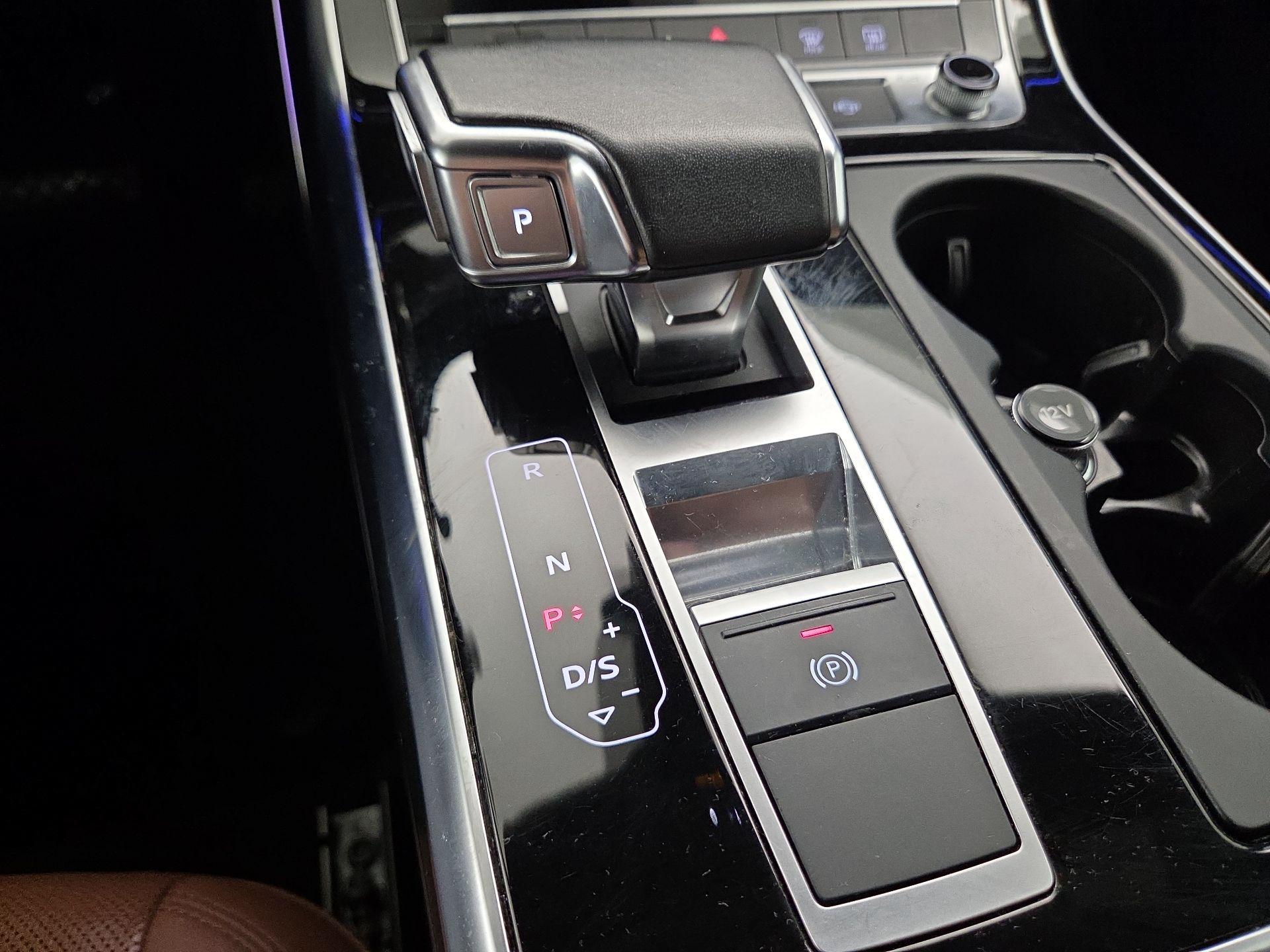 Thumbnail: 2022 Audi Q7 - 18