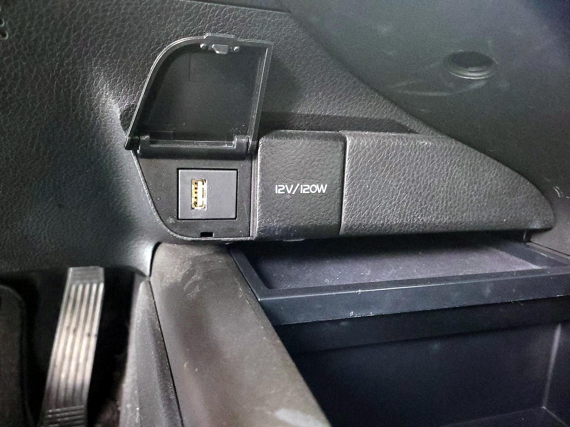 Thumbnail: 2023 Toyota Camry - 18