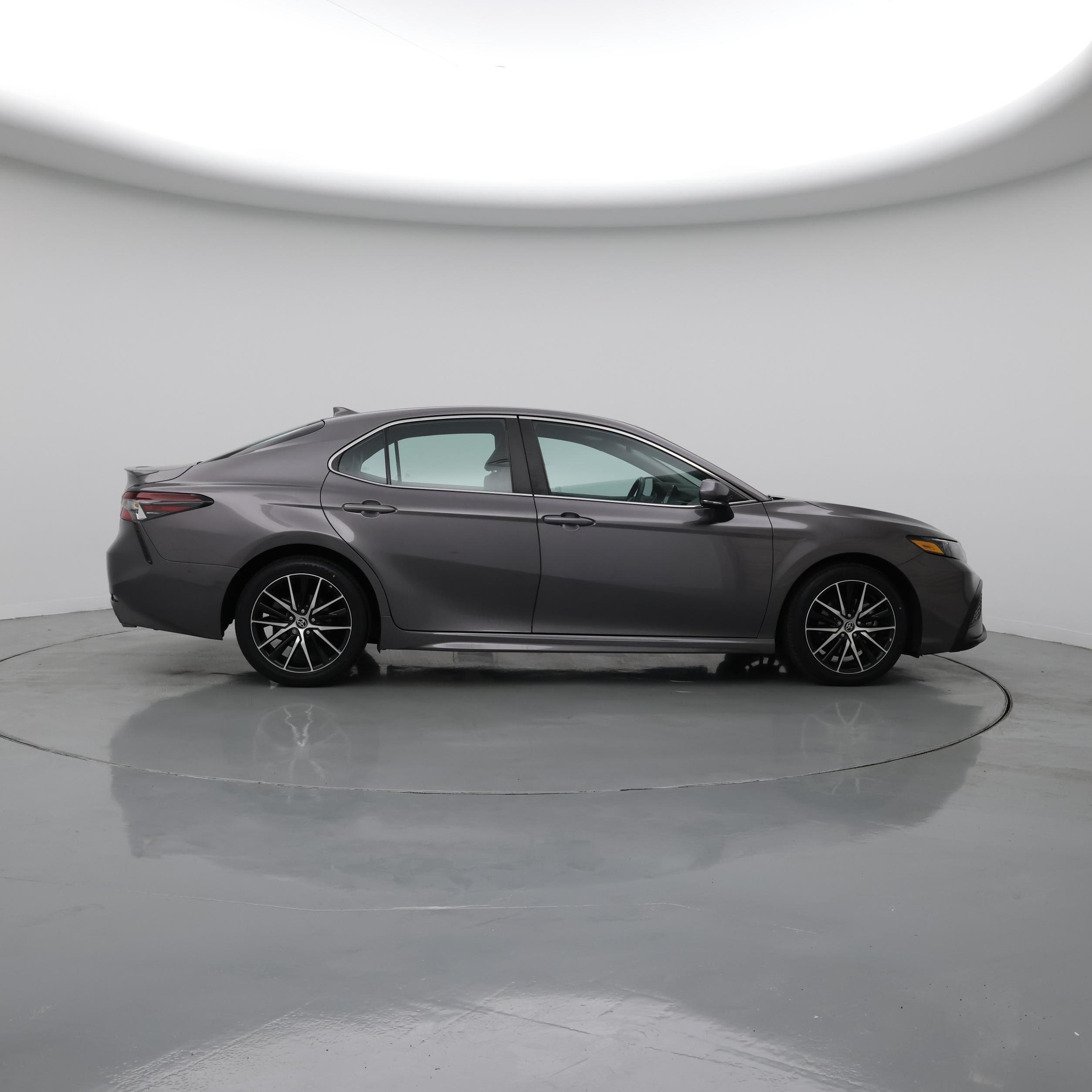 Thumbnail: 2023 Toyota Camry - 7