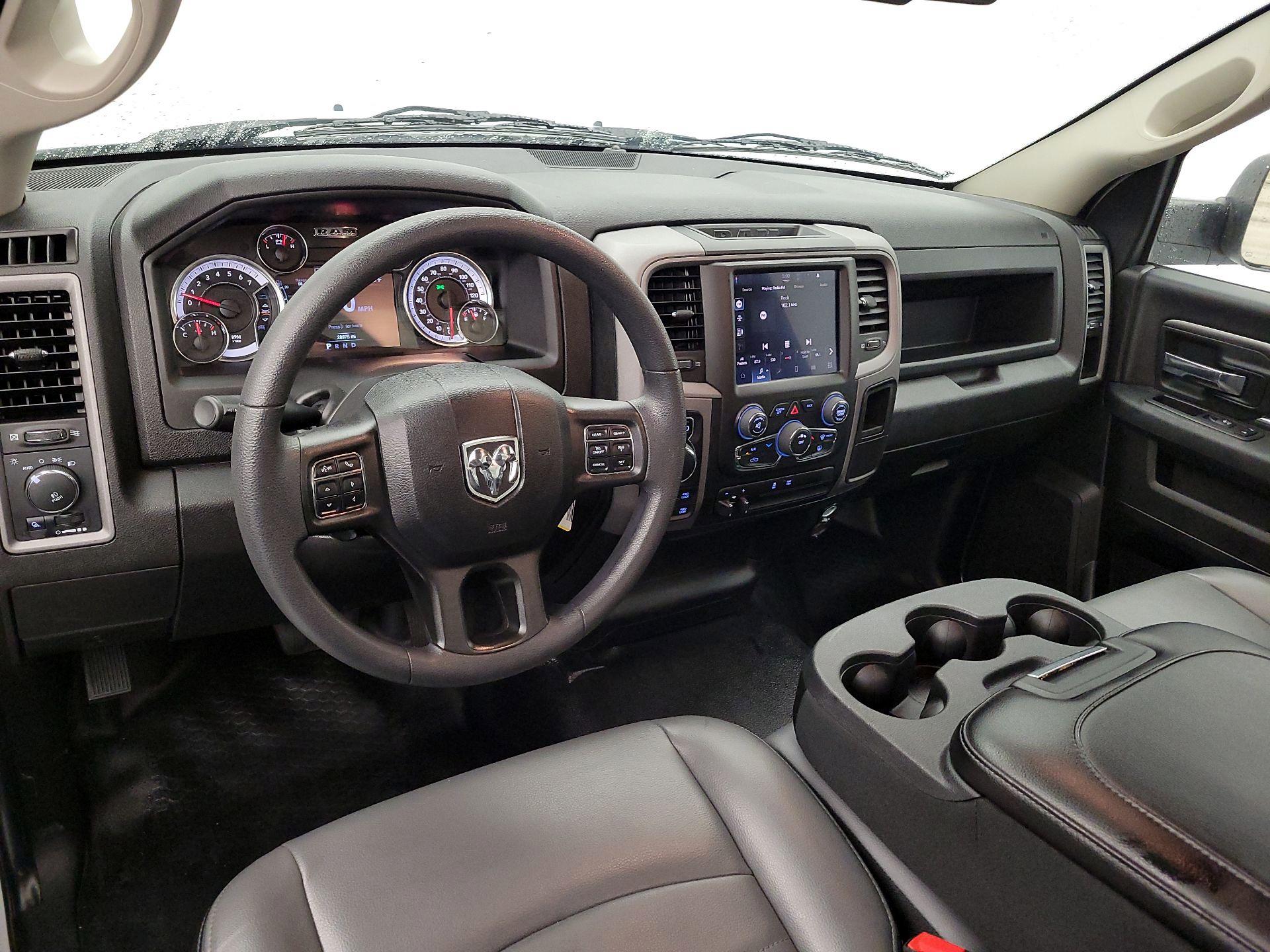 Thumbnail: 2023 RAM 1500 Classic - 9