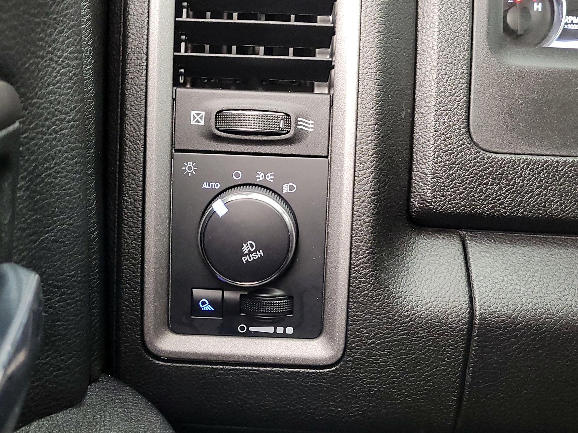 Thumbnail: 2023 RAM 1500 Classic - 13