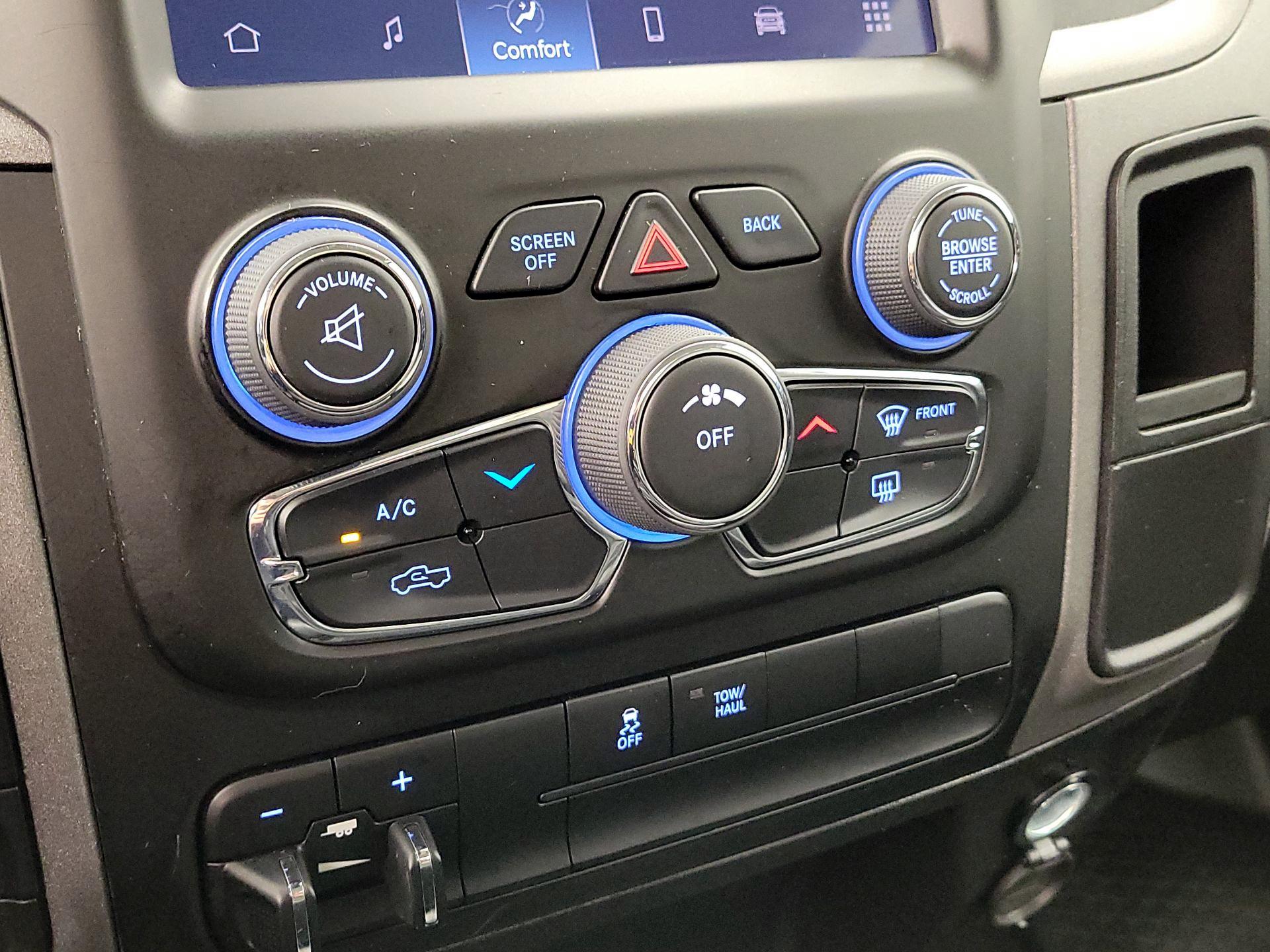 Thumbnail: 2023 RAM 1500 Classic - 16