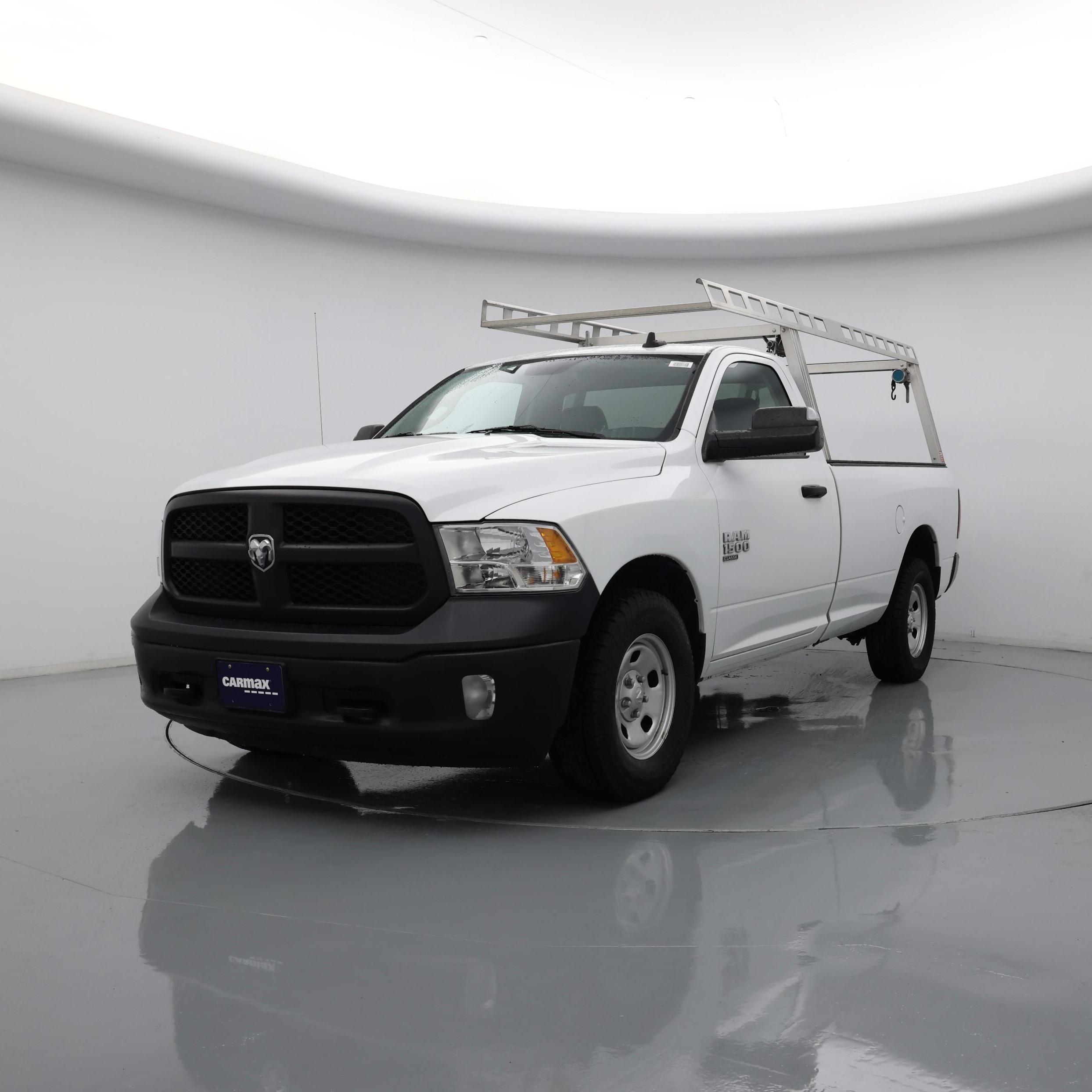 Thumbnail: 2023 RAM 1500 Classic - 4