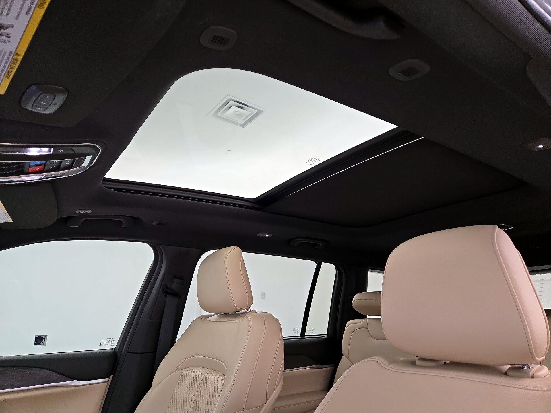 Thumbnail: 2022 Jeep Compass - 20