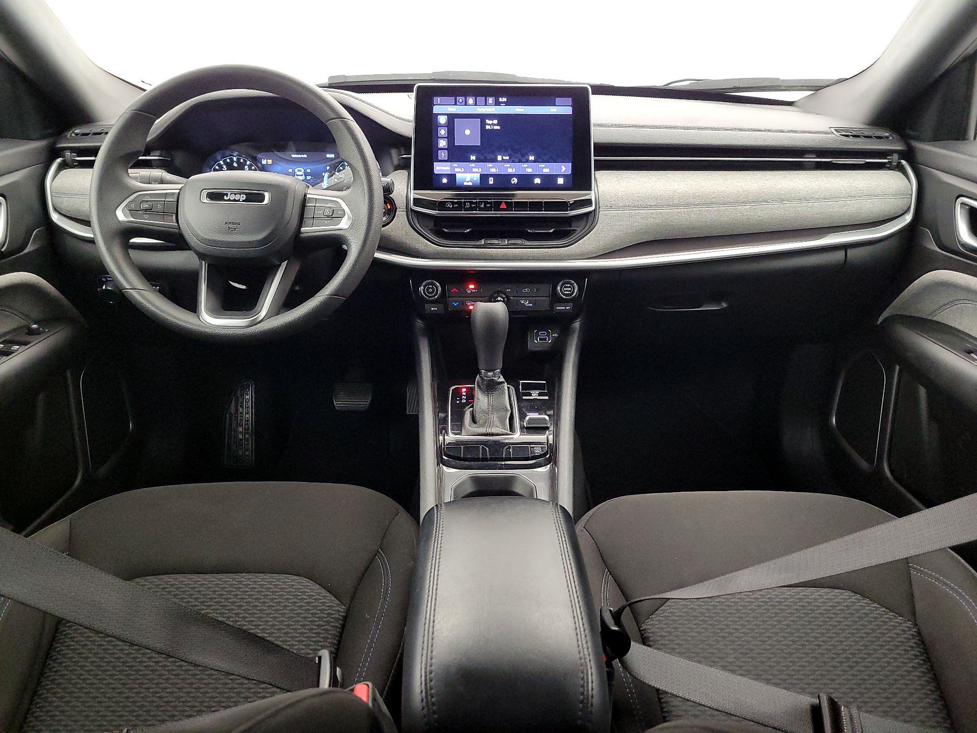 Thumbnail: 2023 Jeep Compass - 9