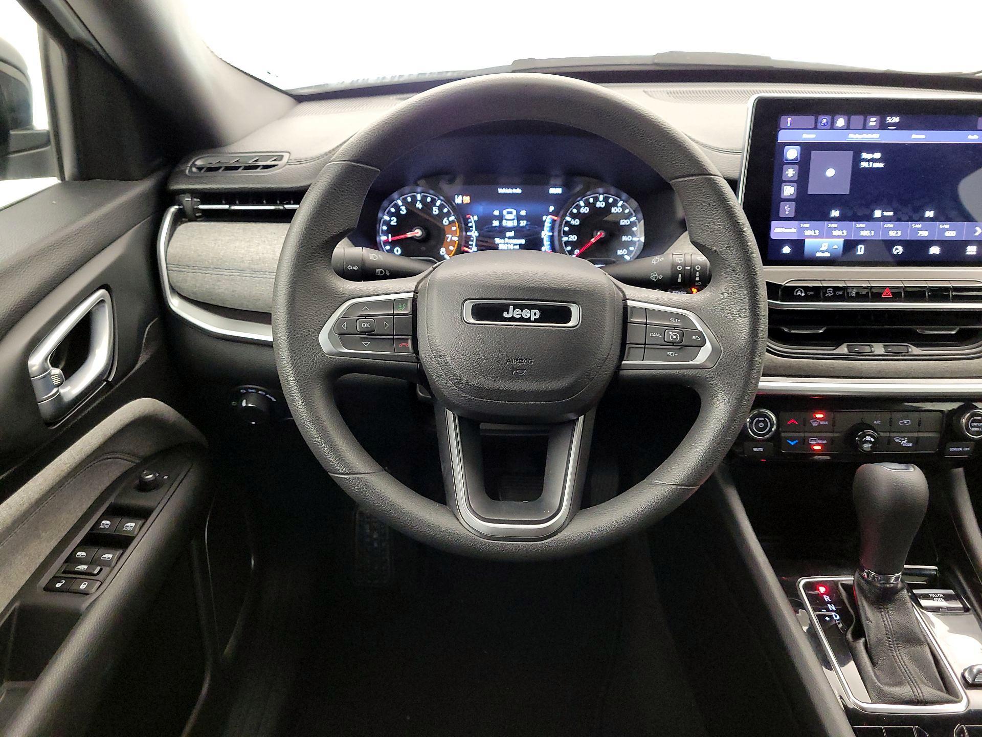 Thumbnail: 2023 Jeep Compass - 10