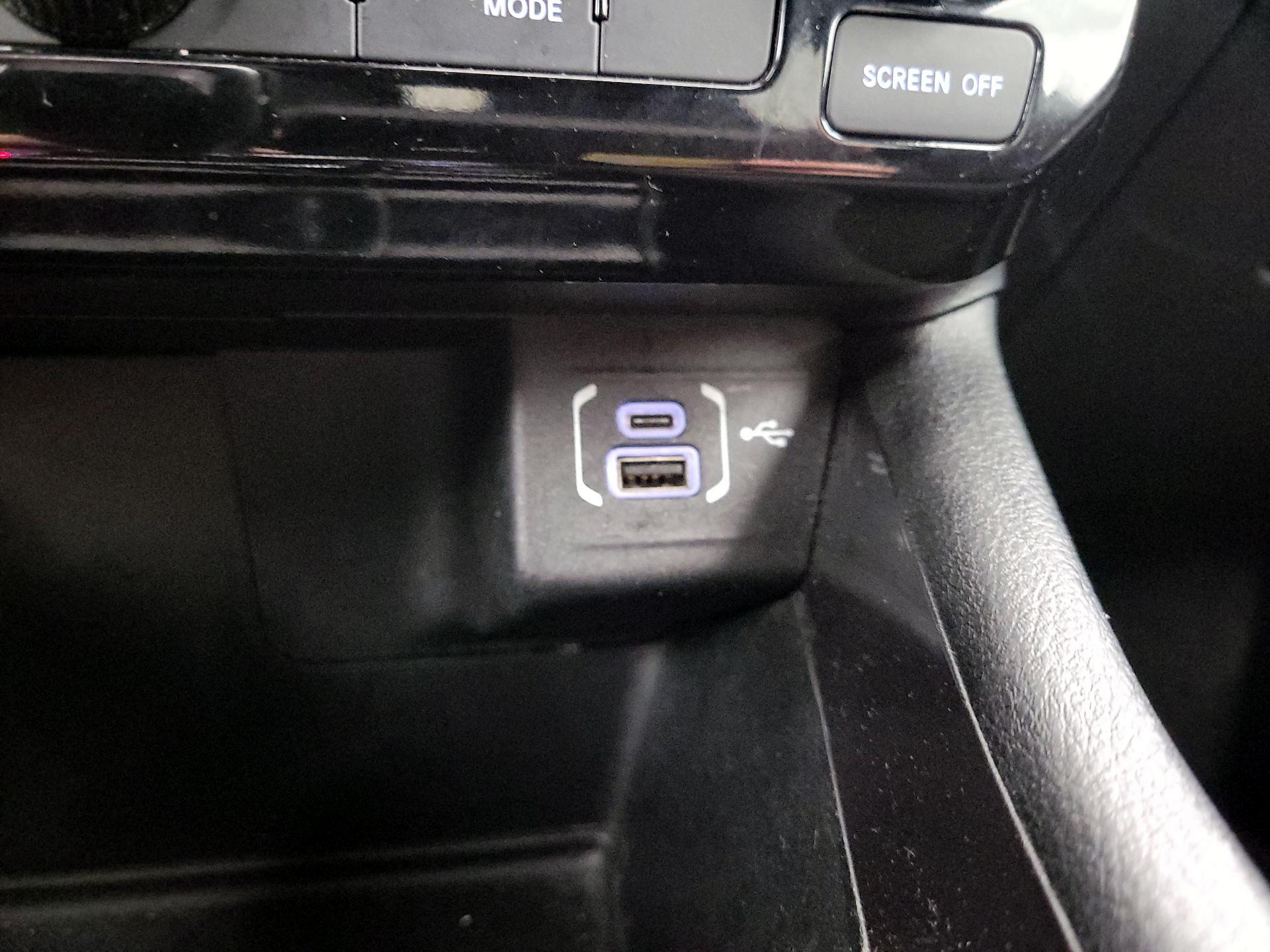 Thumbnail: 2023 Jeep Compass - 18