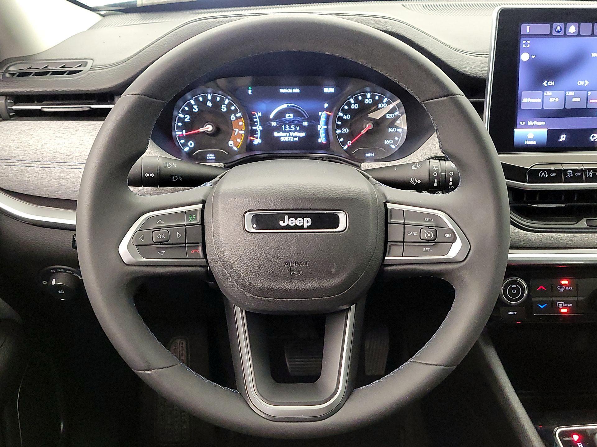 Thumbnail: 2022 Jeep Compass - 10