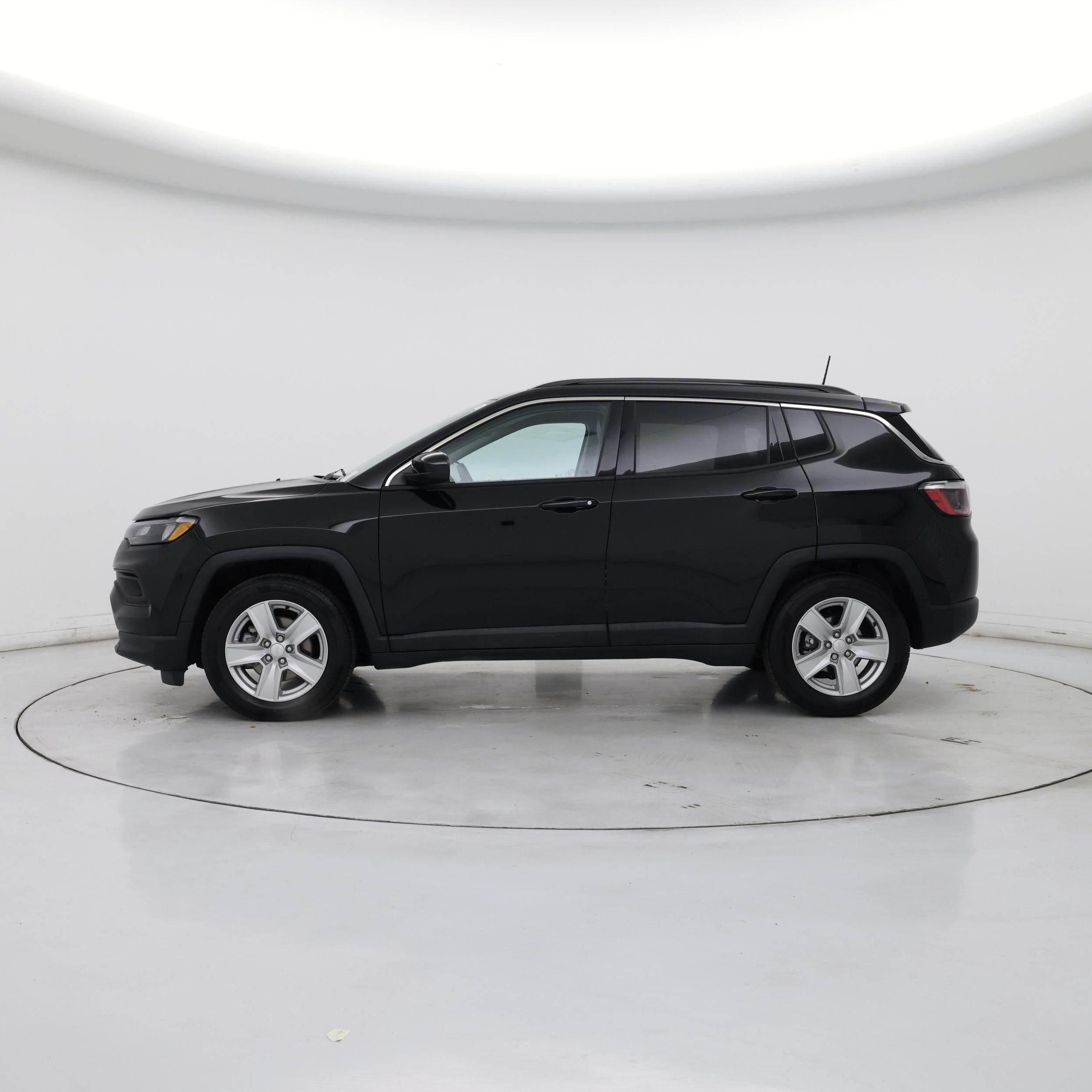 Thumbnail: 2022 Jeep Compass - 3