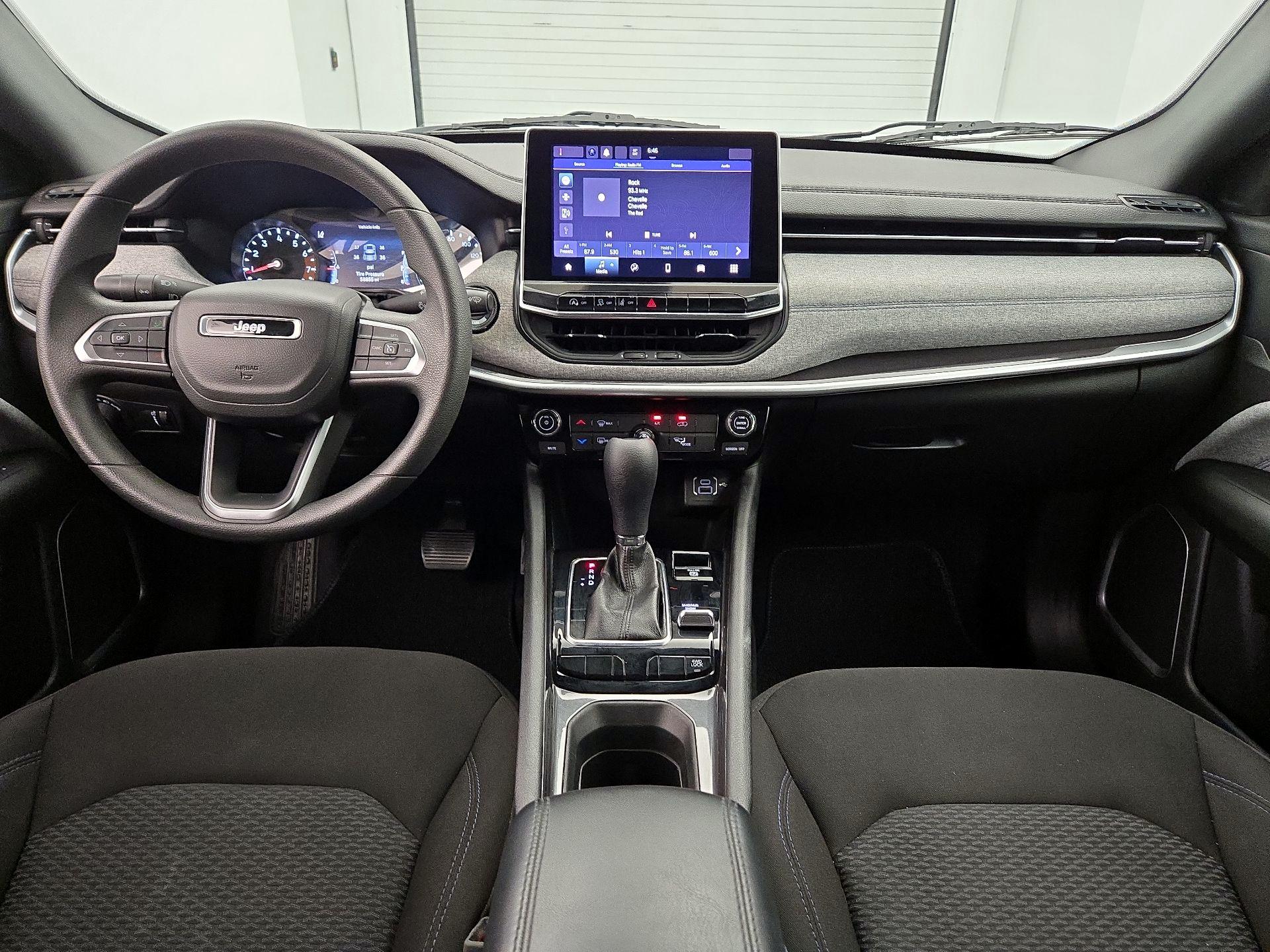 Thumbnail: 2023 Jeep Compass - 9