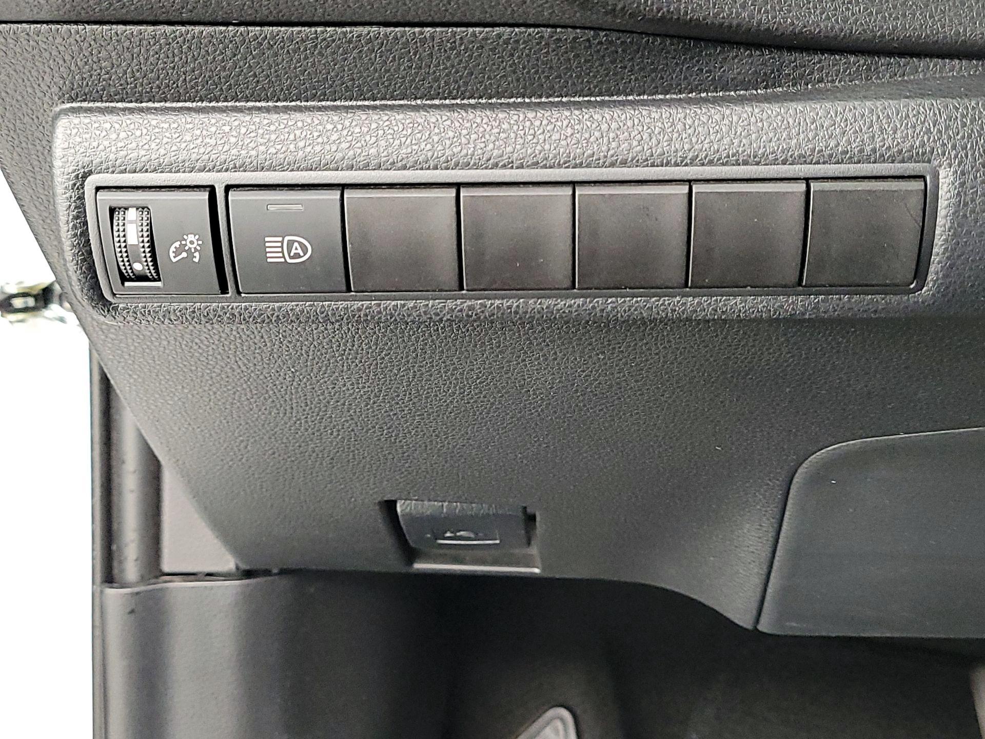 Thumbnail: 2024 Toyota Corolla - 13