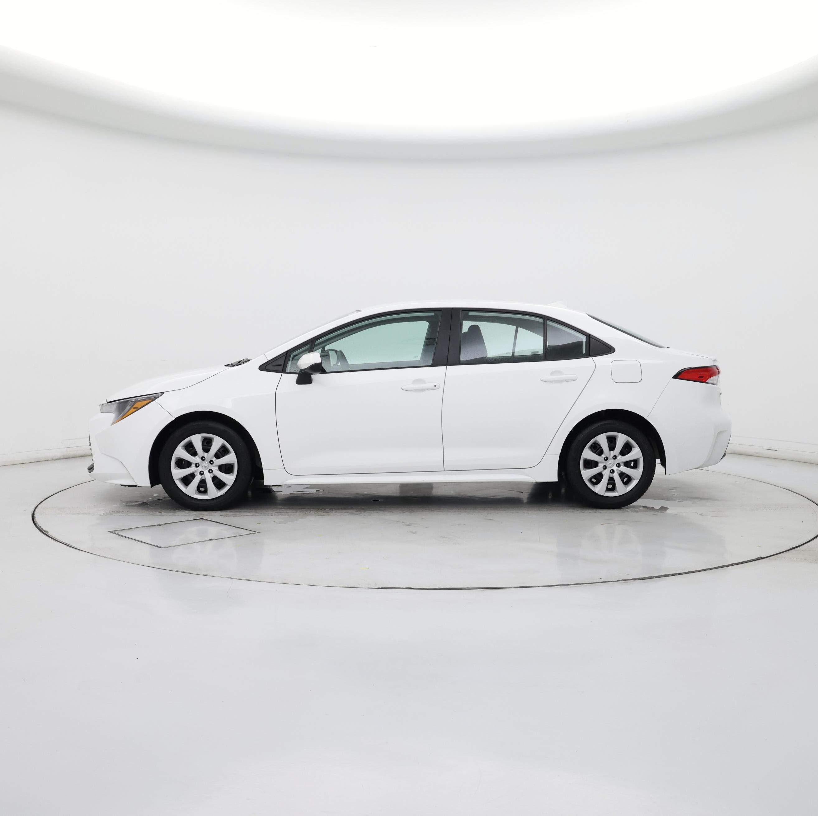 Thumbnail: 2024 Toyota Corolla - 3