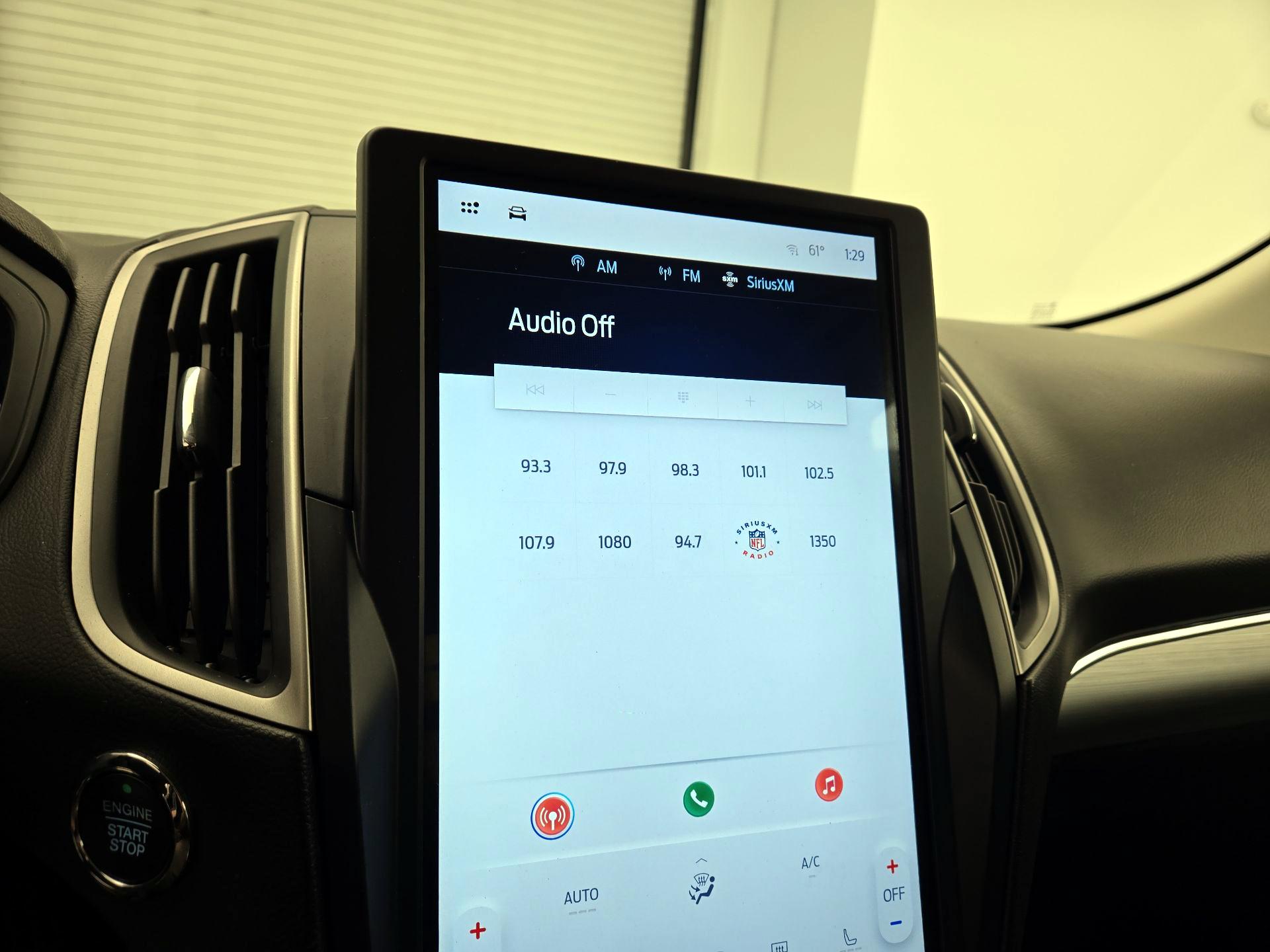 Thumbnail: 2022 Ford Edge - 15