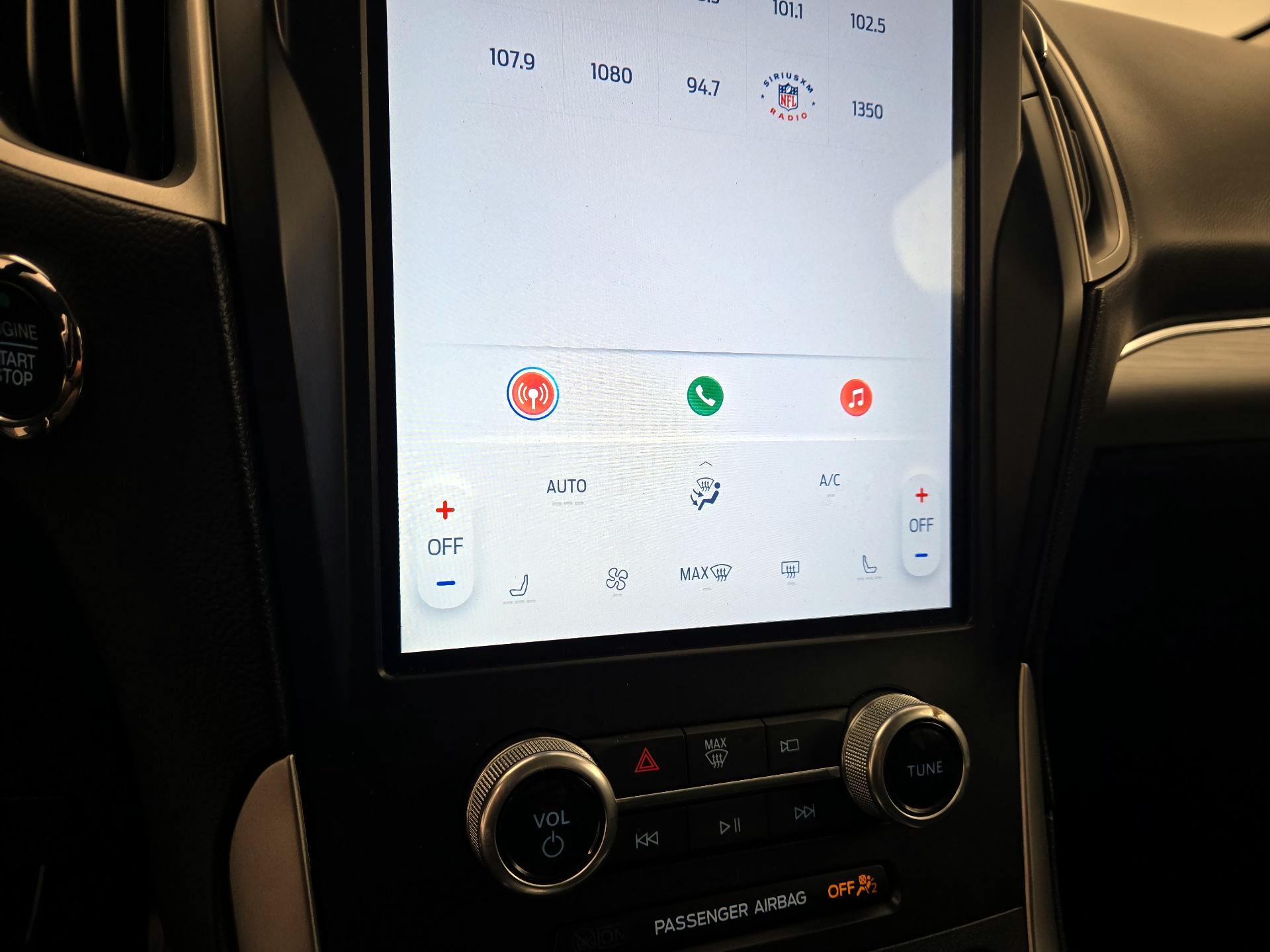 Thumbnail: 2022 Ford Edge - 16