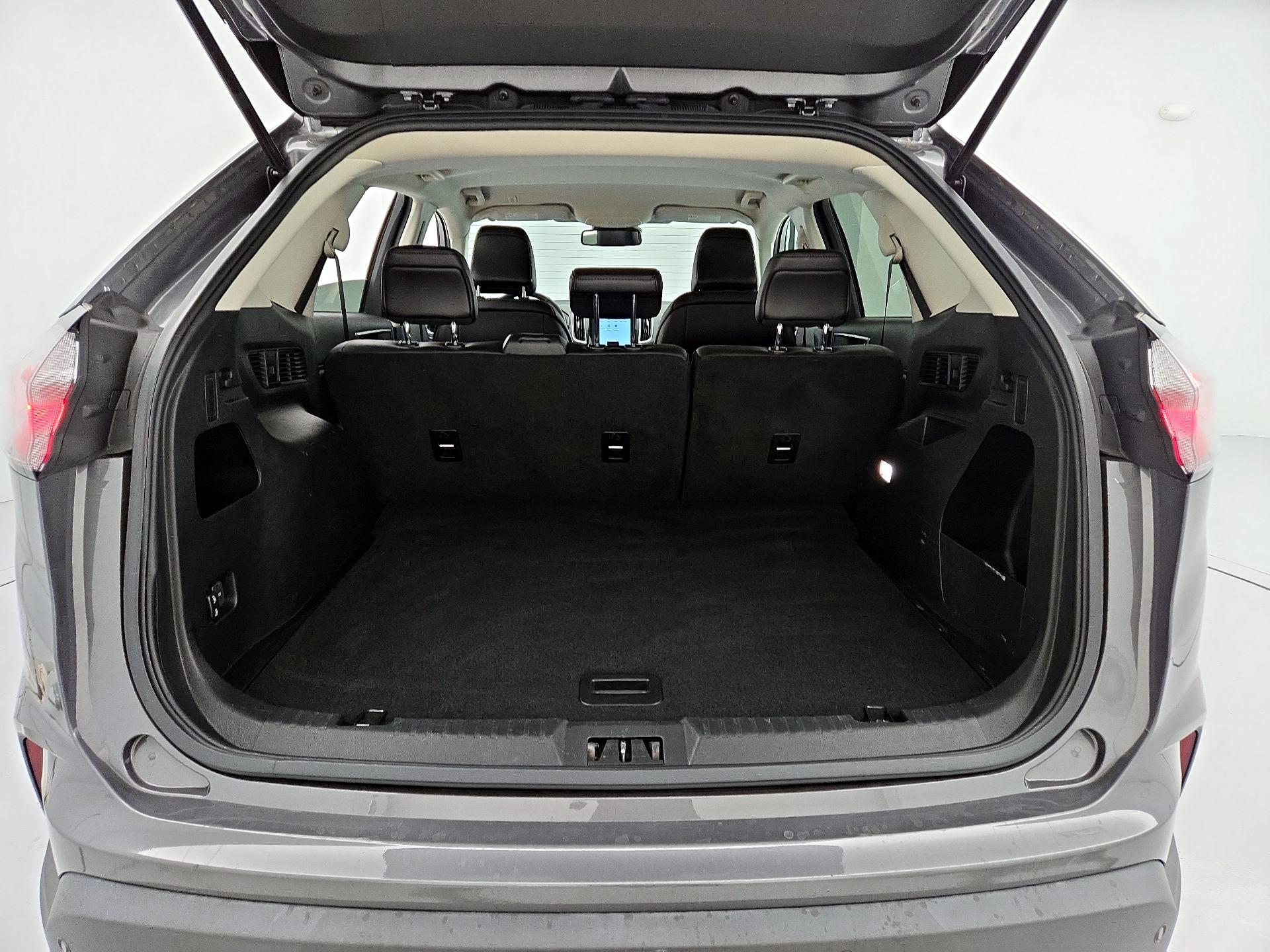 Thumbnail: 2022 Ford Edge - 20