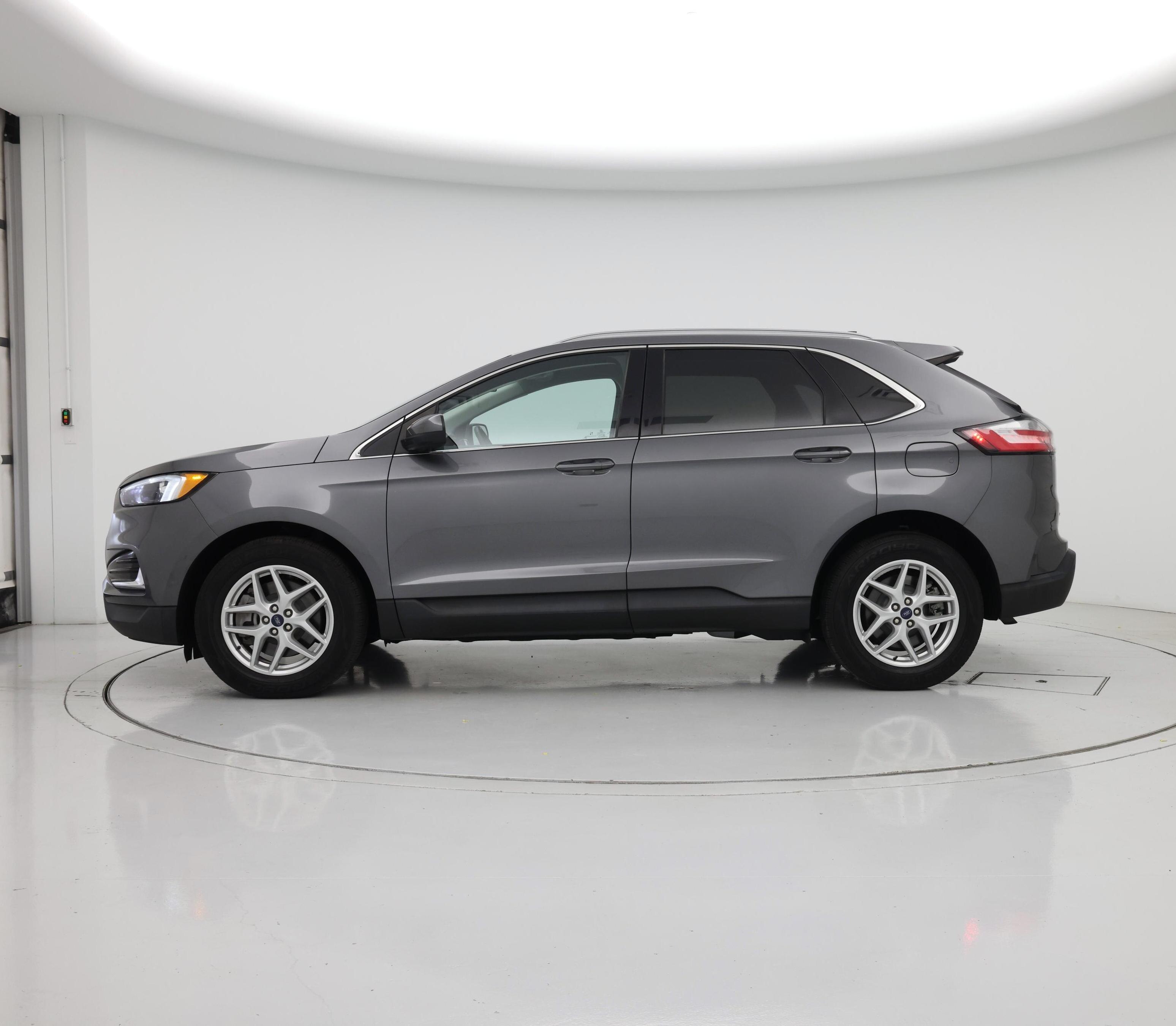 Thumbnail: 2022 Ford Edge - 3