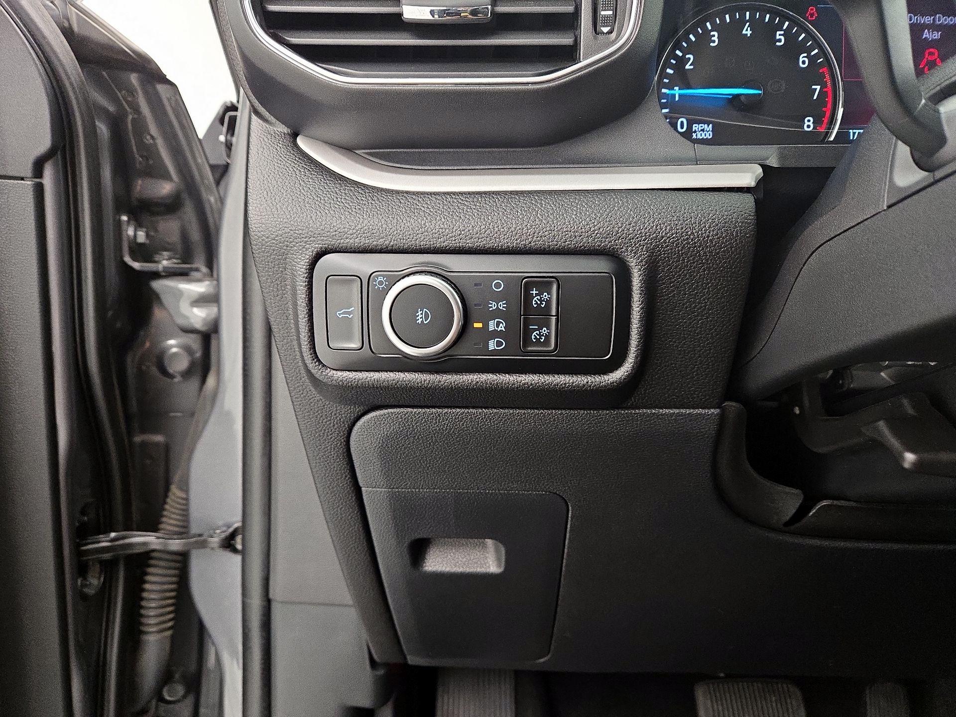 Thumbnail: 2023 Ford Explorer - 13