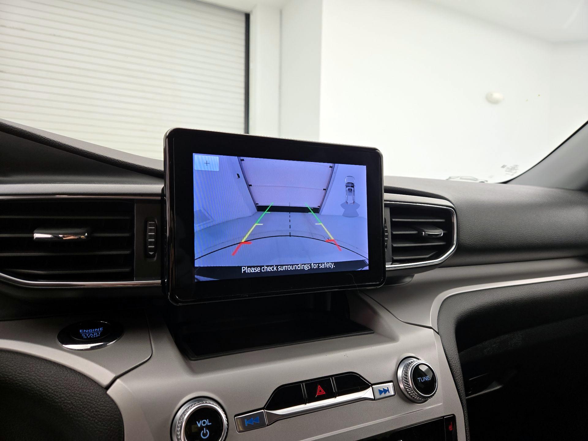 Thumbnail: 2023 Ford Explorer - 14