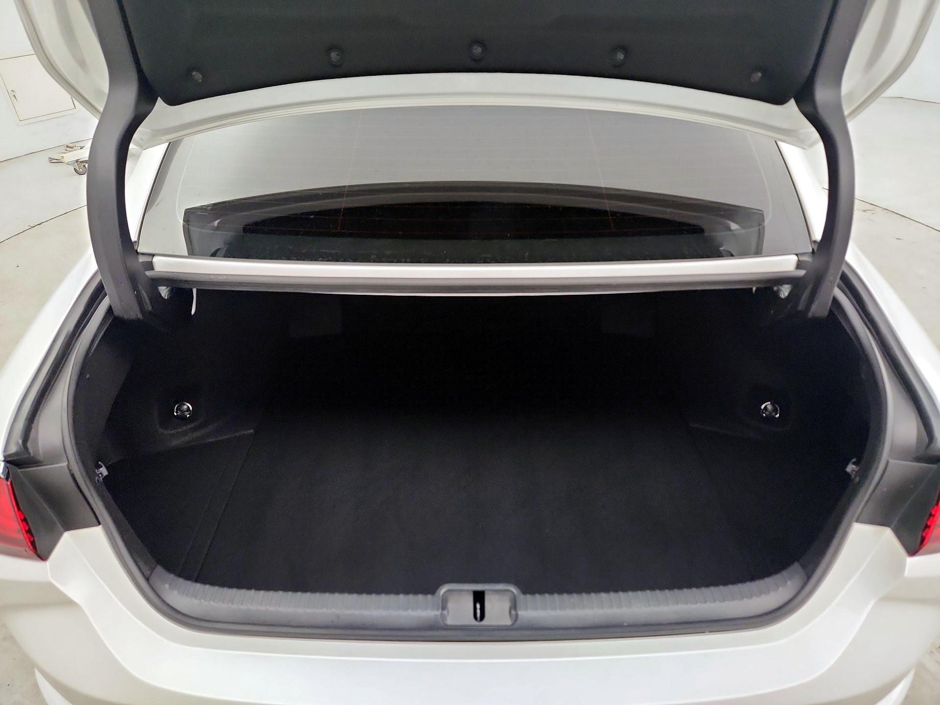 Thumbnail: 2023 Lexus ES - 20