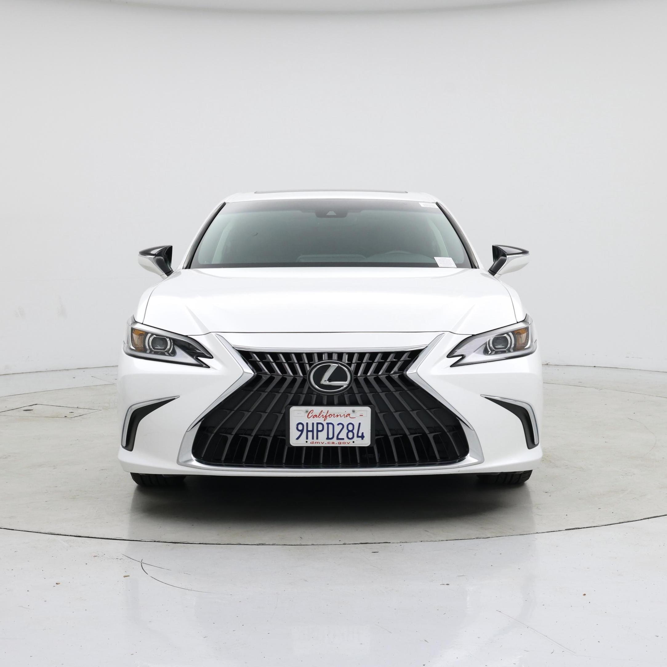 Thumbnail: 2023 Lexus ES - 5