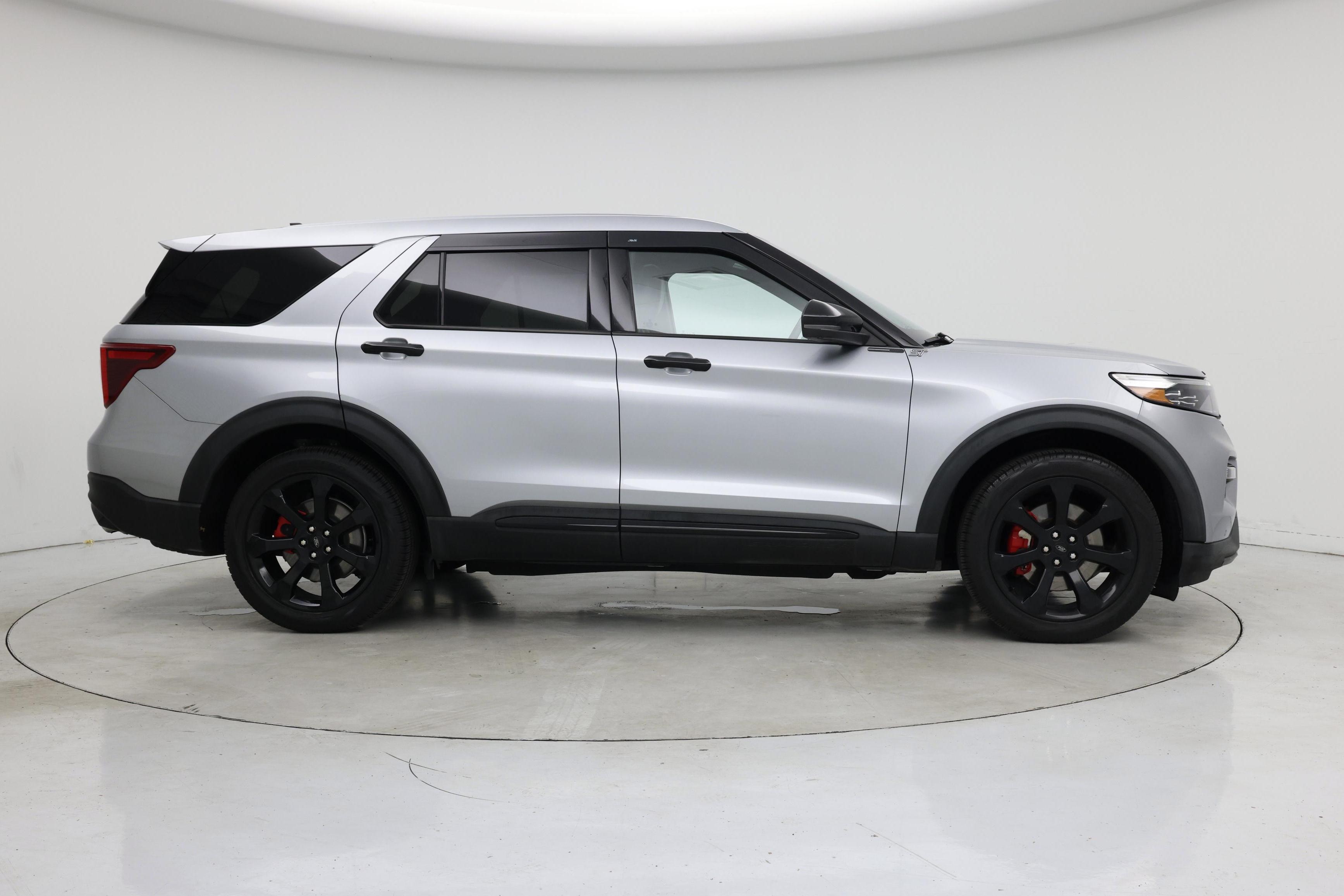 Thumbnail: 2022 Ford Explorer - 7