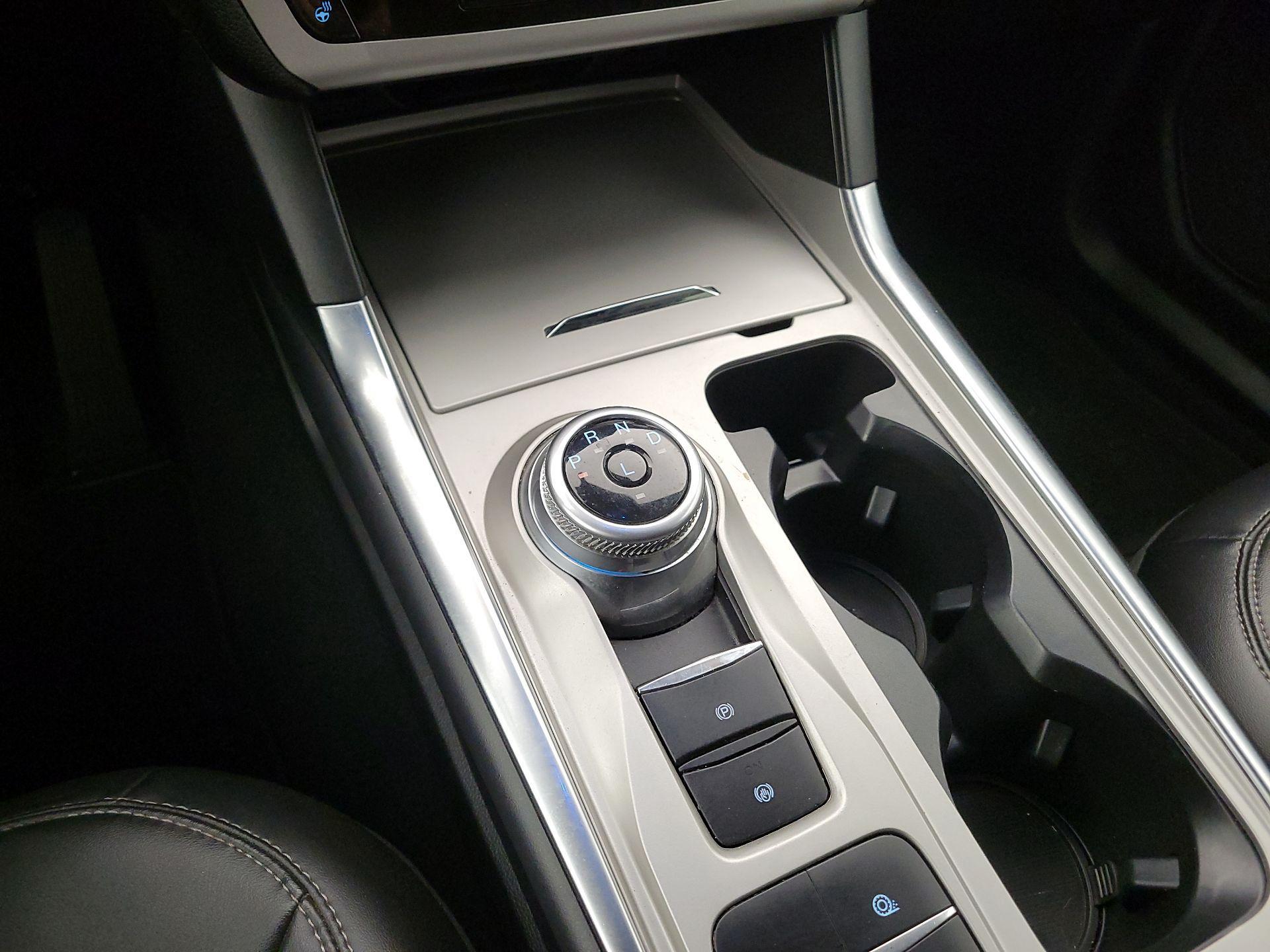 Thumbnail: 2023 Ford Explorer - 17